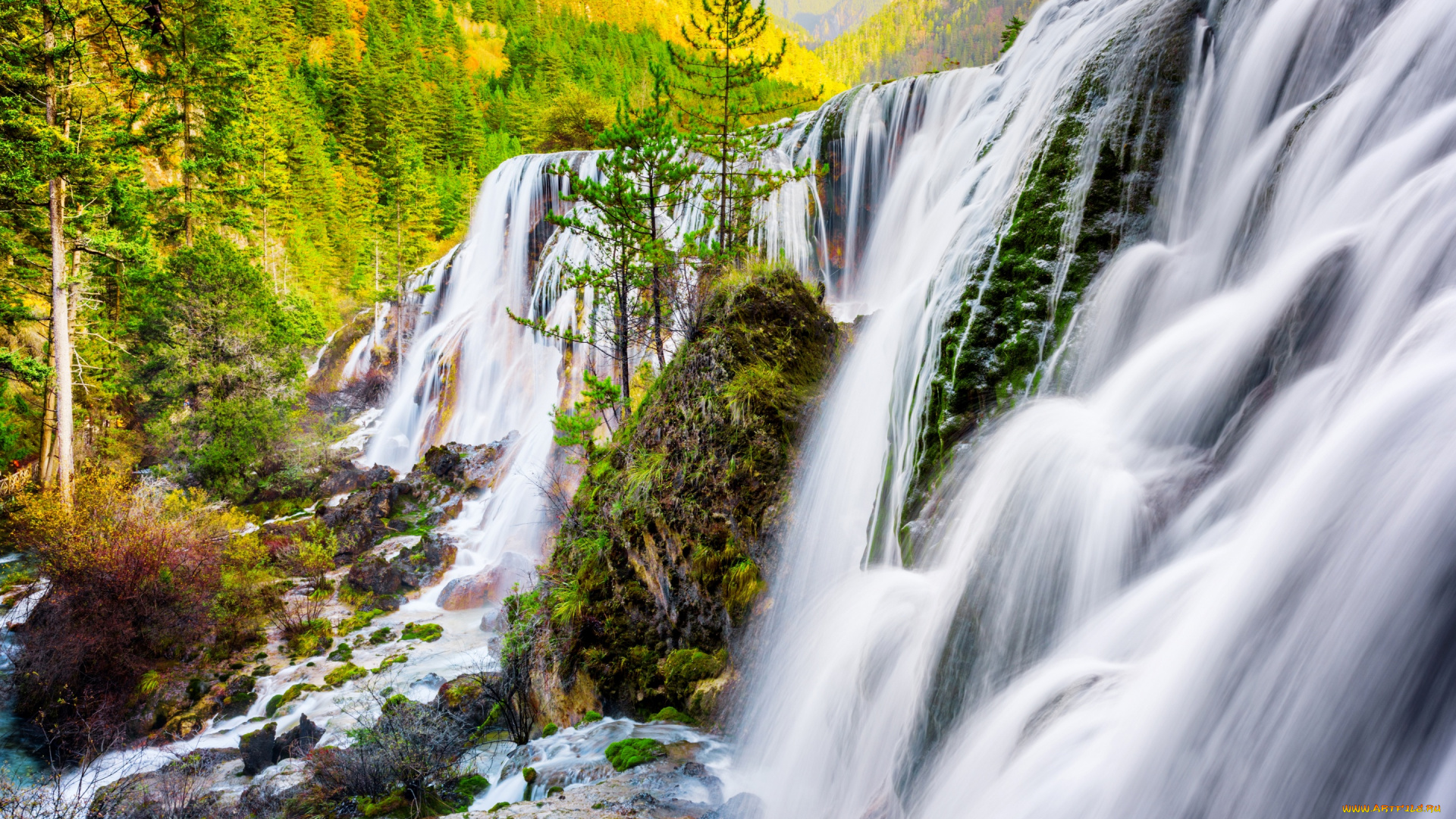 природа, водопады, лес, осень, sichuan, province, скалы, китай, деревья, водопад, горы, pearl, shoal, waterfall, солнечно, камни