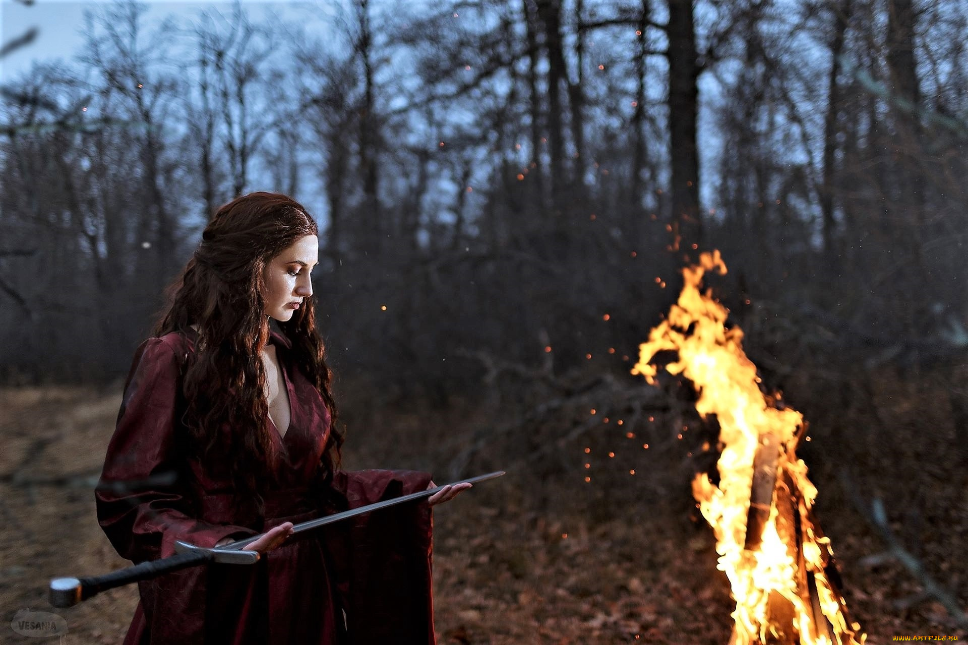 девушки, алёна, слюнкова, , saint, hysteria, образ, наряд, меч, костер, огонь