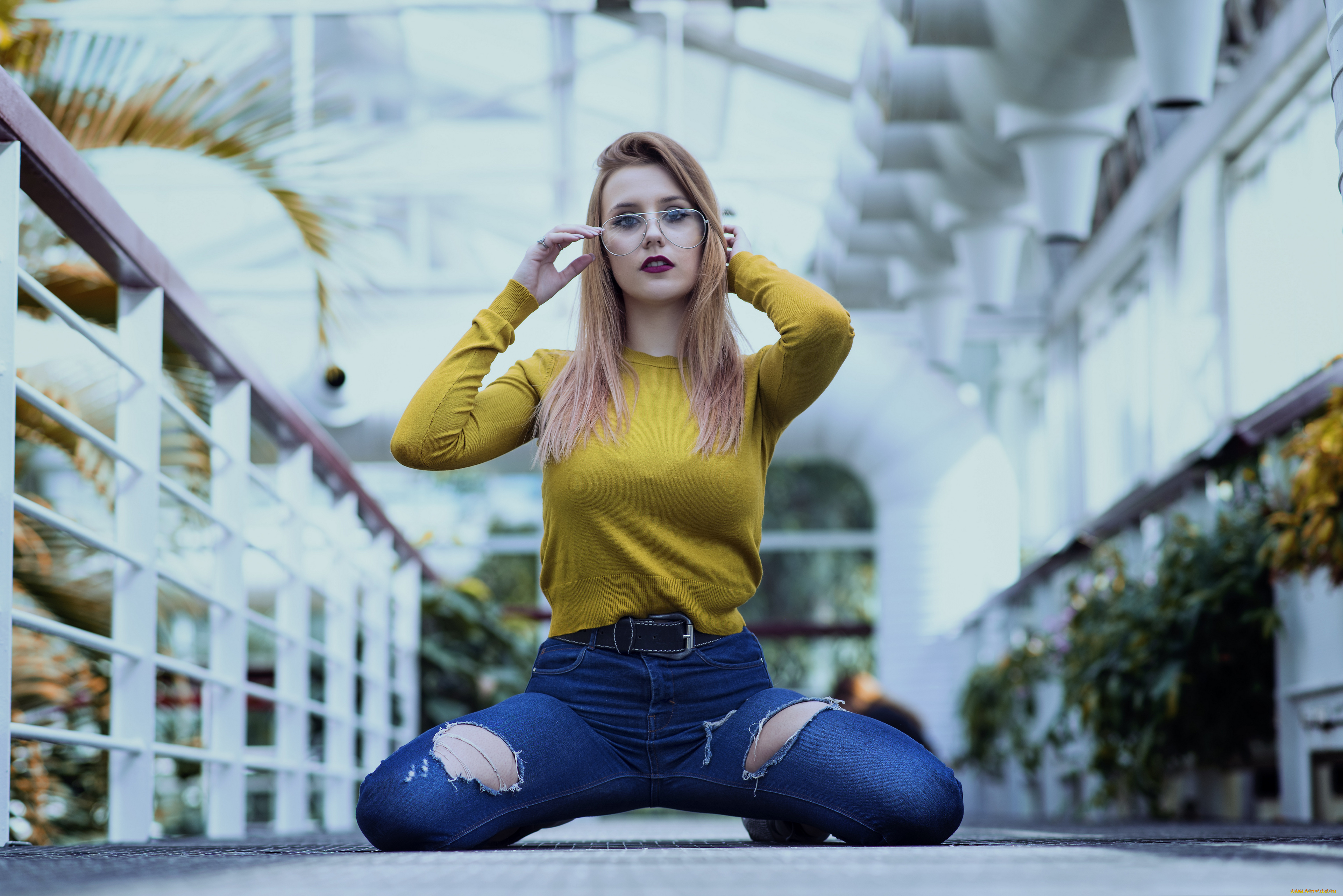 бестия, девушки, -, брюнетки, , шатенки, девушка, женщина, шатенка, темноволосая, сексуальная, модель, звезда, позирует, разная, обувь, верхняя, стильная, одежда, нижнее, эротическое, бельё, трусы, лифчик, колготки, чулки, аксессуары, макияж, и, множество, элементов, на, фотографии