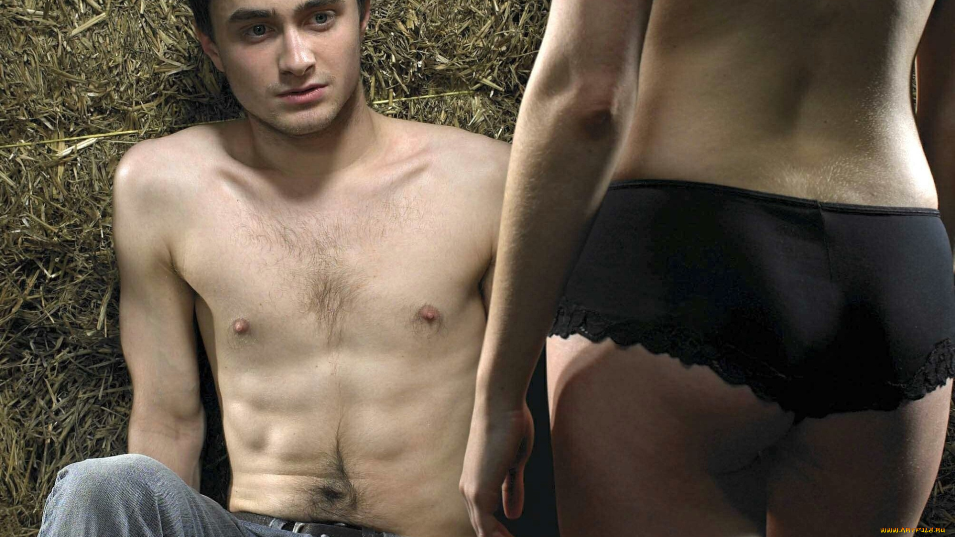 мужчины, daniel, radcliffe, актер, джинсы, сено, девушка
