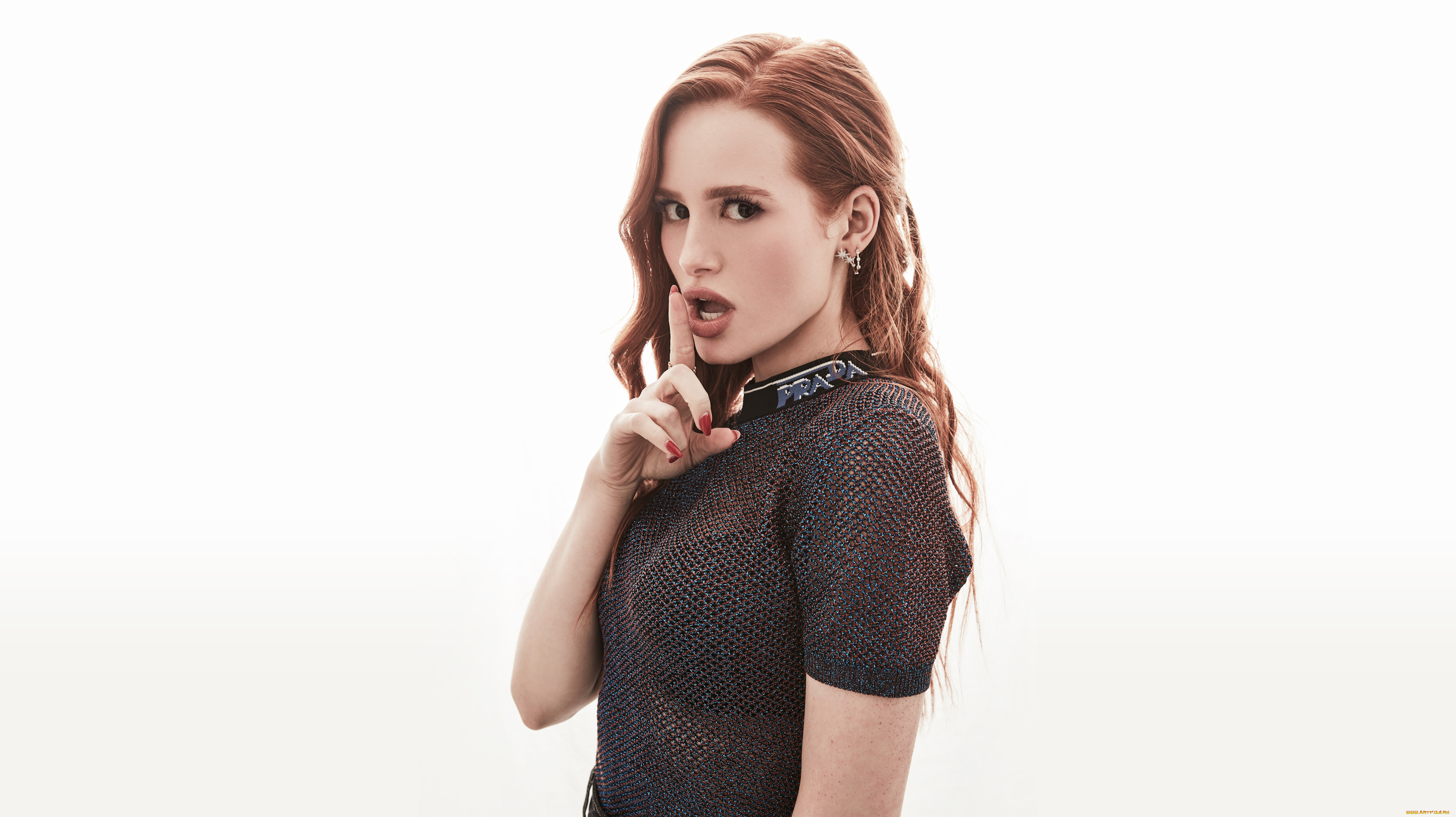 девушки, madelaine, petsch, сетка, палец, рыжая, madelaine, petsch