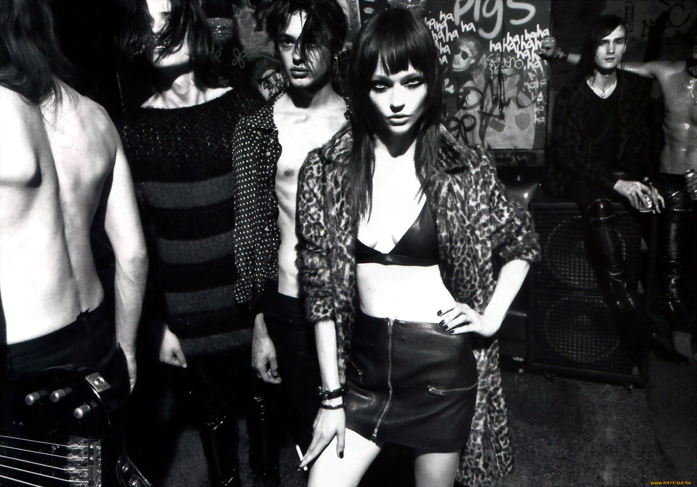 разное, знаменитости, саша, пивоварова, парни, черно-белая