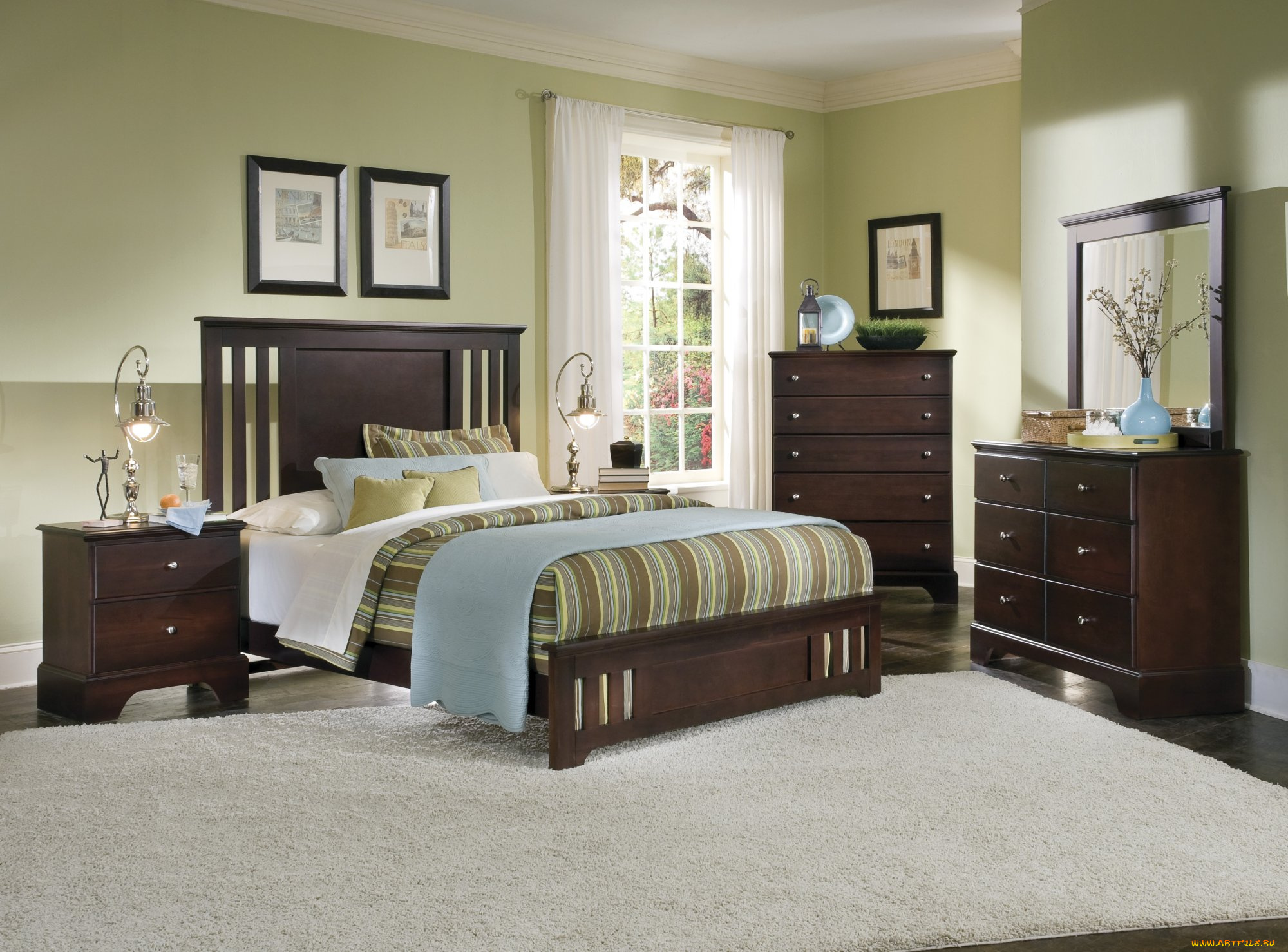 интерьер, спальня, кровать, подушки, тумбочка