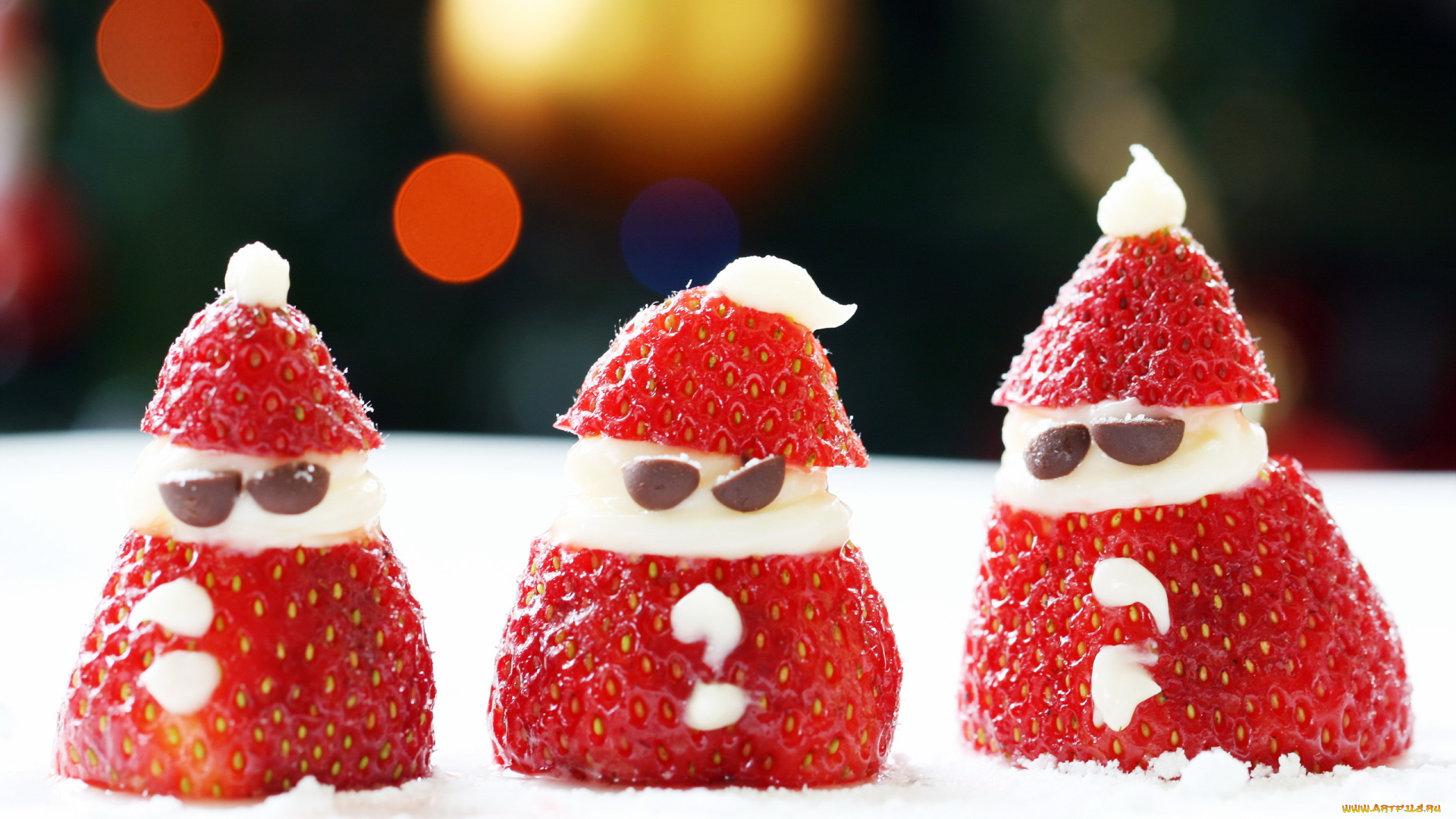 праздничные, угощения, крем, клубника, фигурки