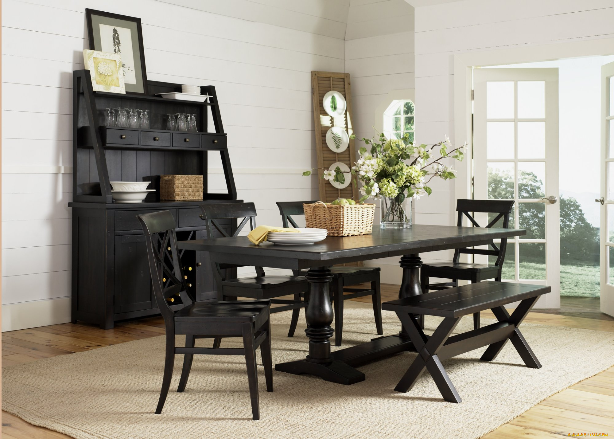 интерьер, кухня, стол, стулья, картины