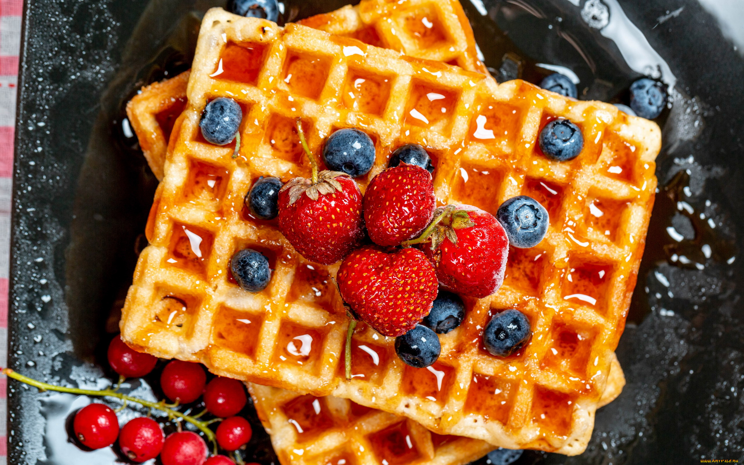 еда, блины, , оладьи, вафли, мед, клубника