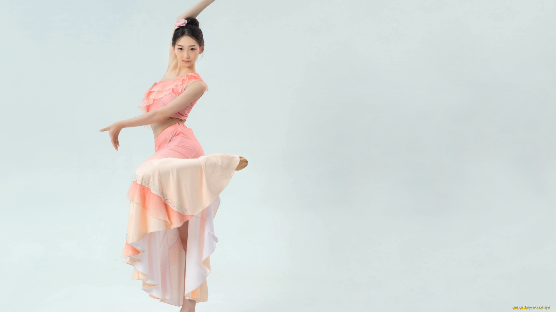 красивая, девушка, девушки, -, азиатки, девушка, женщина, брюнетка, темноволосая, сексуальная, модель, звезда, позирует, разная, обувь, верхняя, стильная, одежда, нижнее, эротическое, бельё, трусы, лифчик, колготки, чулки, аксессуары, макияж, и, множество, элементов, на, фотографии