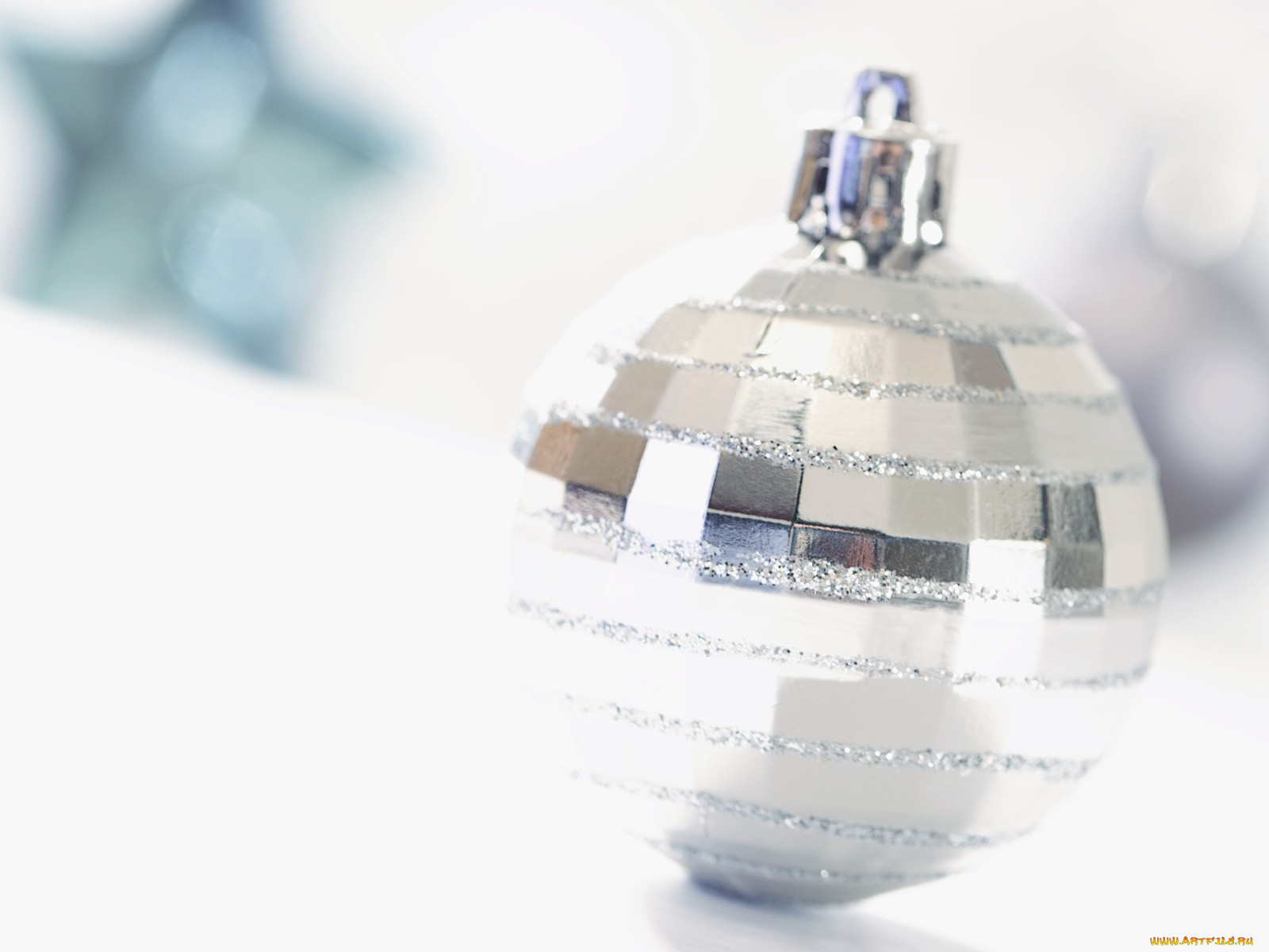 праздничные, шарики