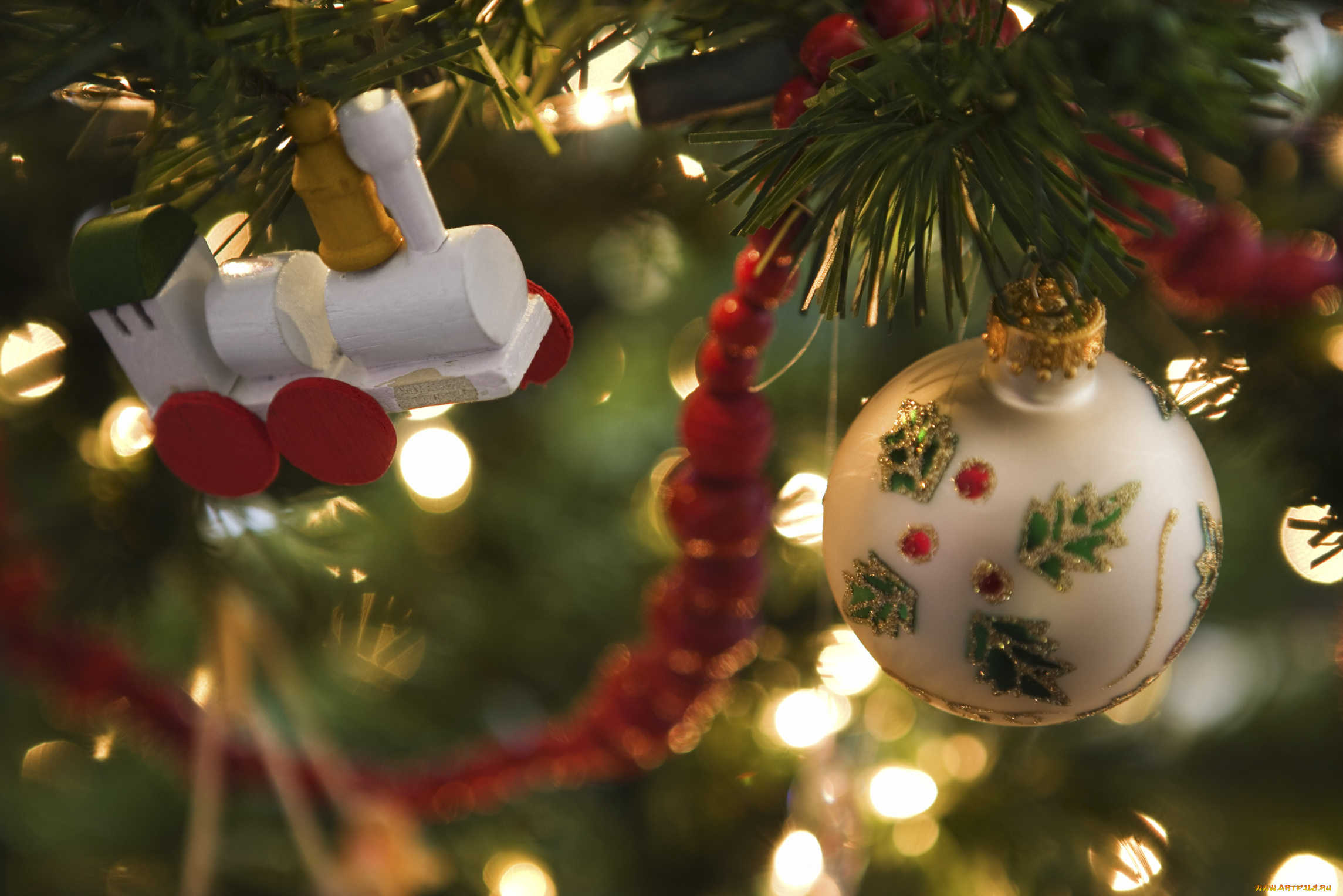 праздничные, украшения, паровоз, шарик, игрушки, ёлка