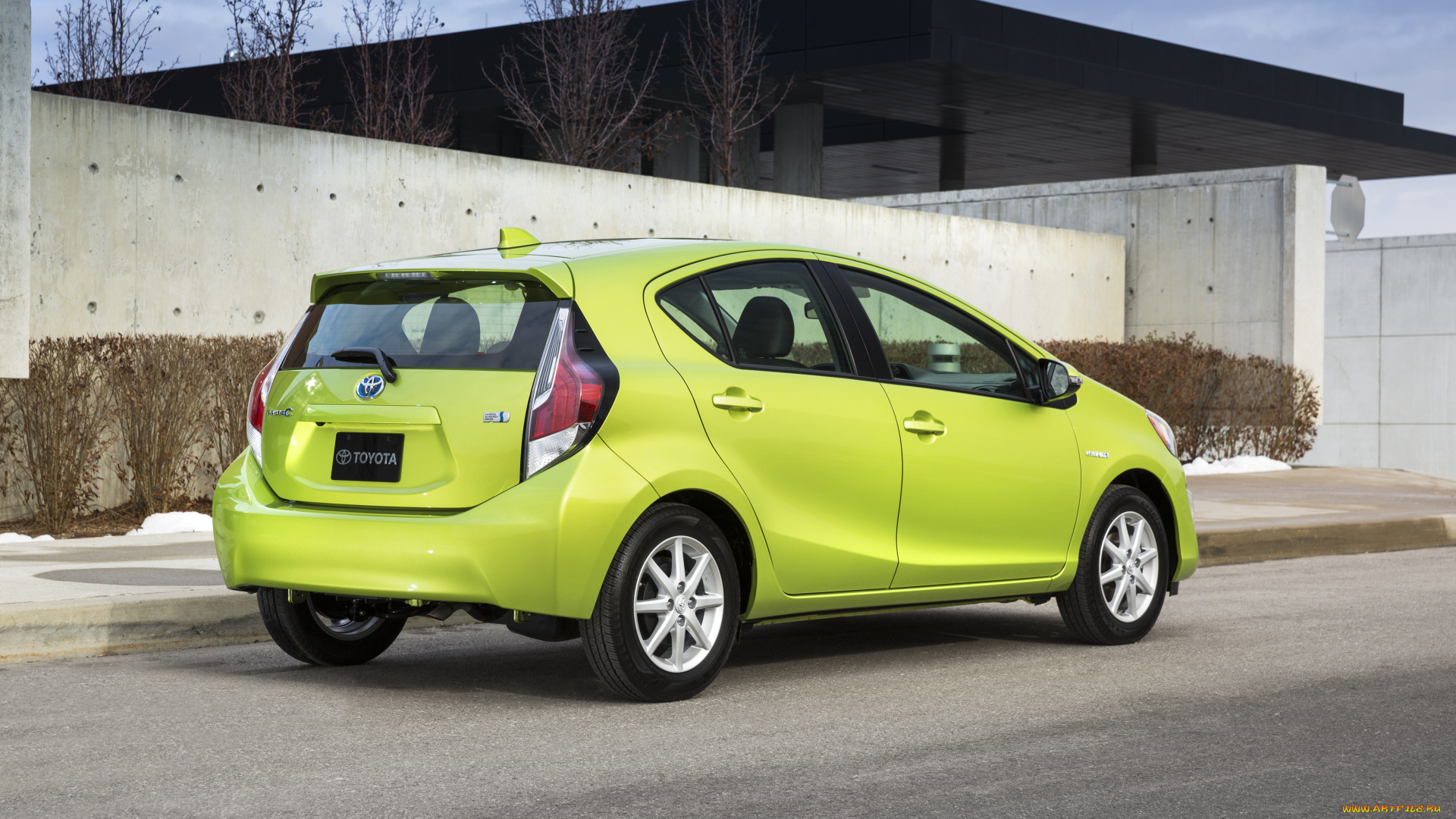 автомобили, toyota, 2015, г, prius, c, зеленый