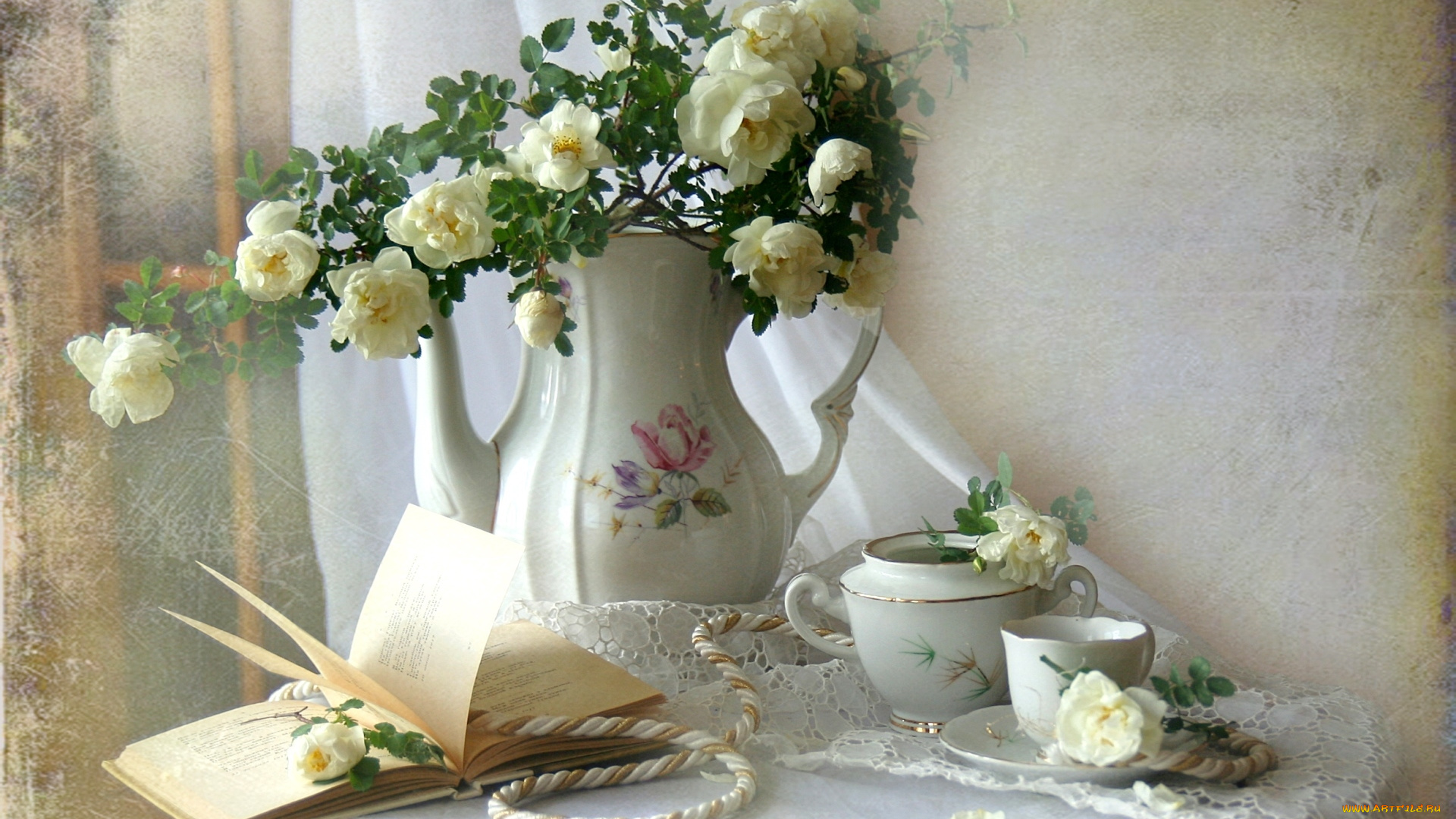 цветы, розы, книга, кувшин