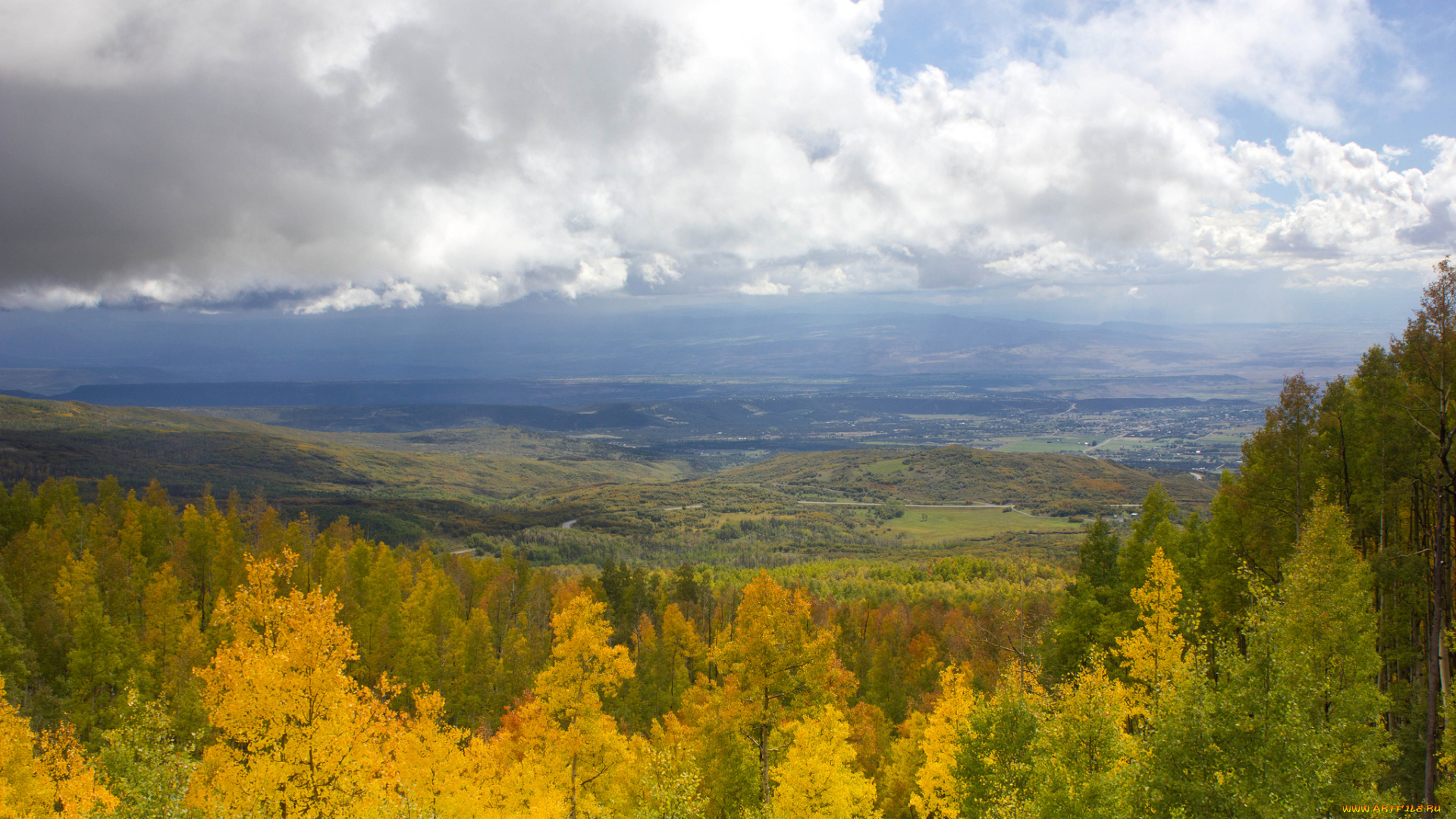 природа, пейзажи, долина, горы, облака, небо, осень, деревья, лес