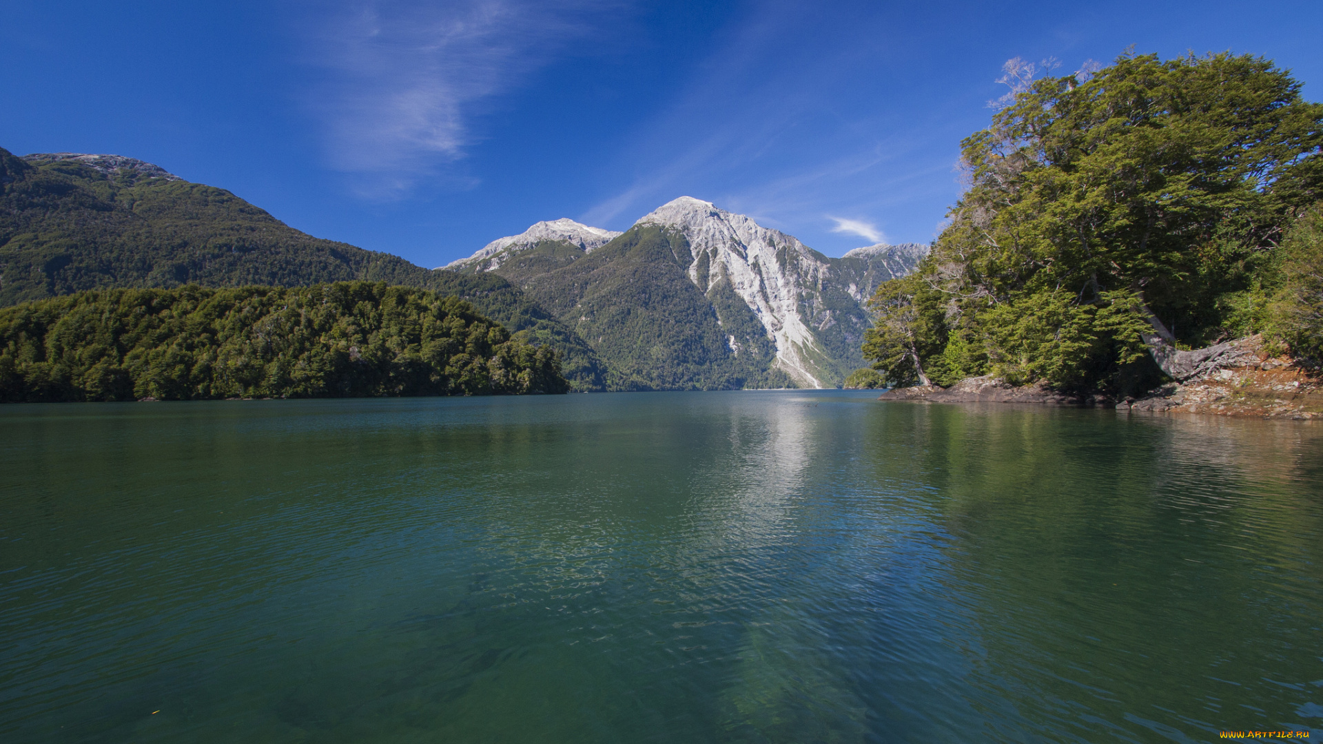 природа, реки, озера, горы, облака, небо, озеро, снег, деревья, лес, склон