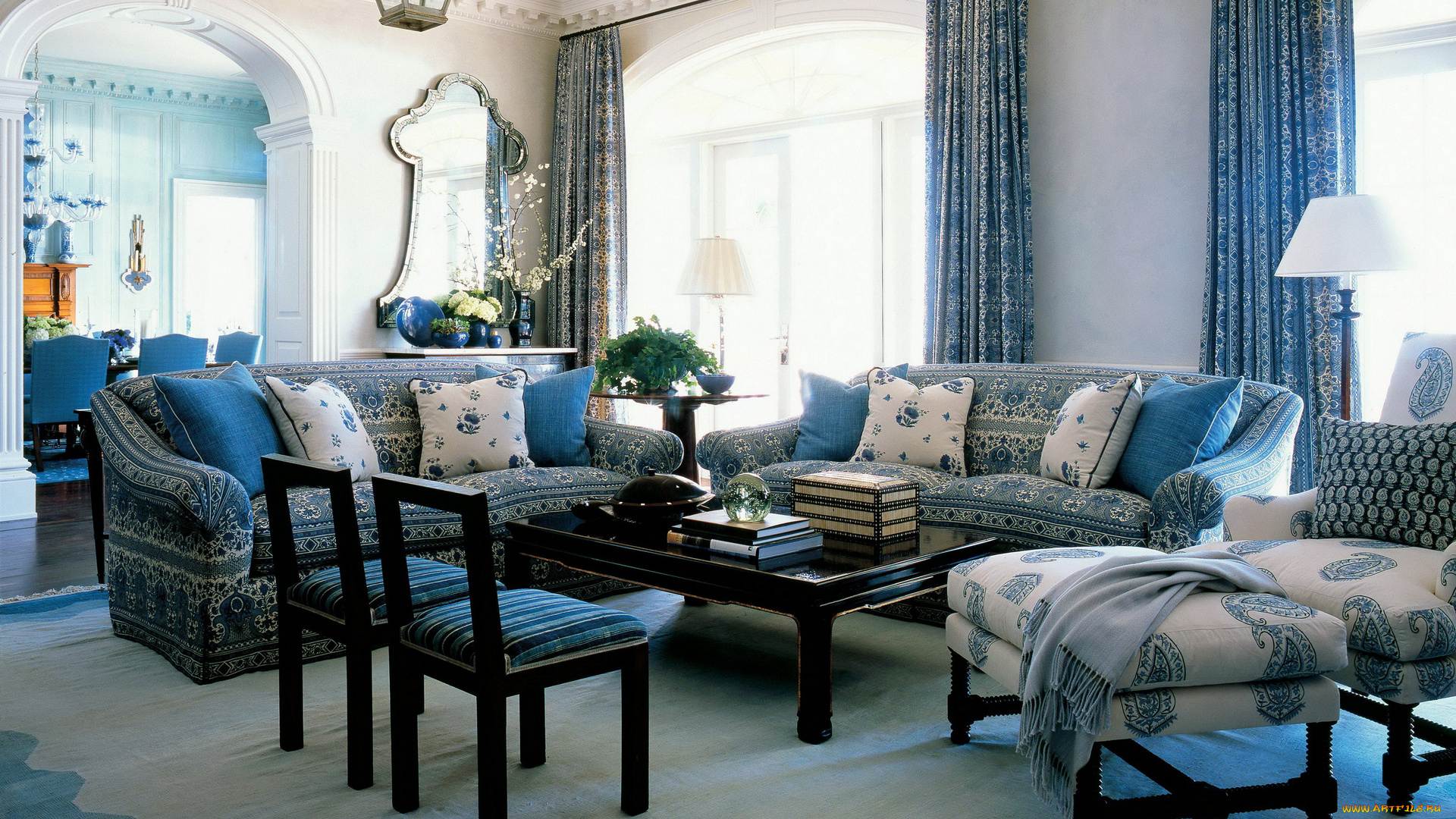 интерьер, гостиная, стол, кресла, диваны, подушки