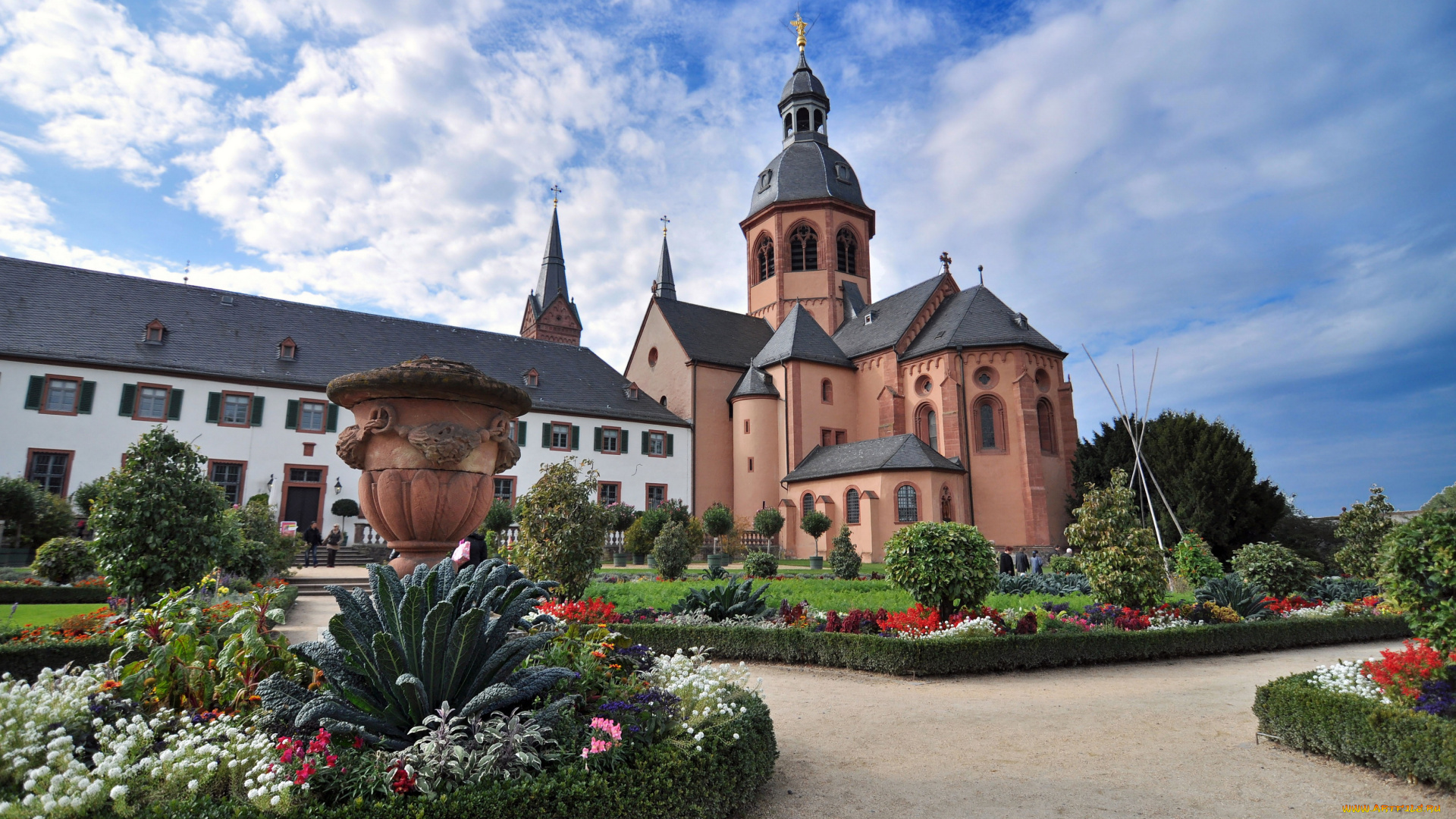 германия, гессен, зелигенштадт, города, улицы, площади, набережные, цветы, площадь, дома, клумбы
