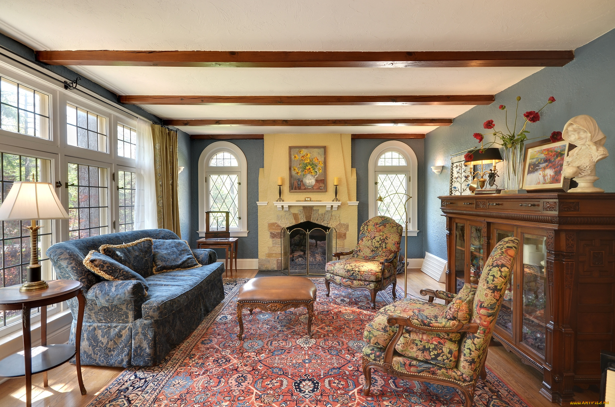 интерьер, гостиная, диван, кресла, камин