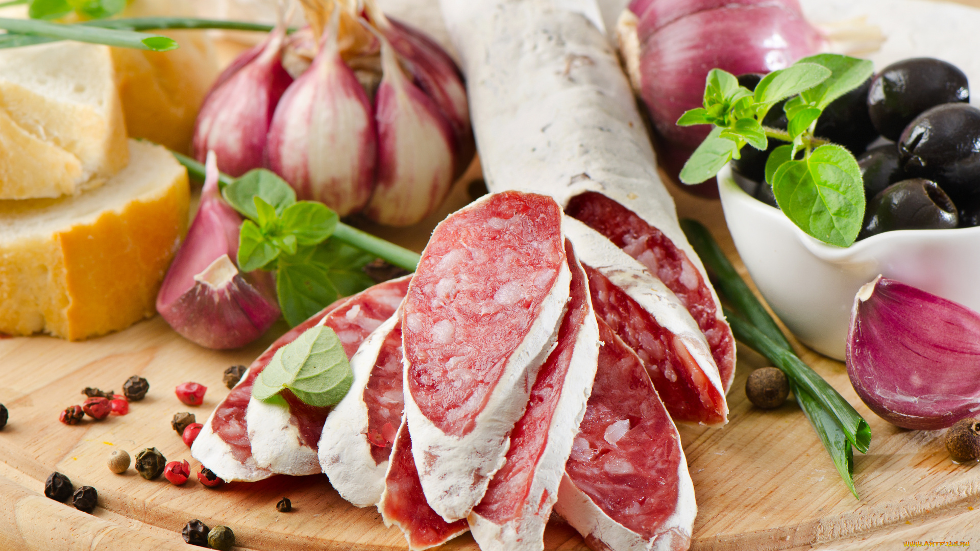 еда, колбасные, изделия, фон, доска, перец, горошек, ломтики, колбасы, колбасные, изделия