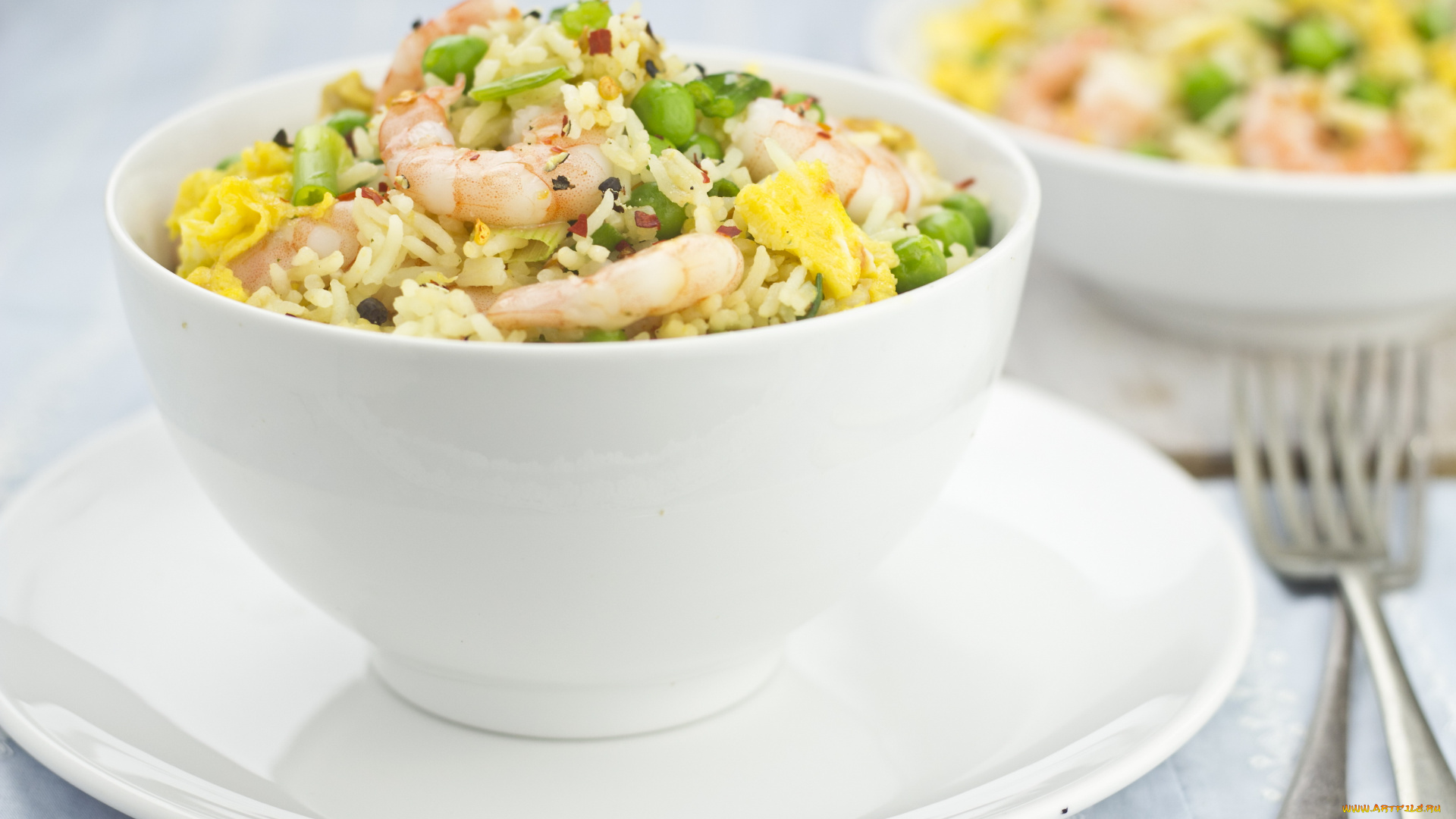 еда, рыбные, блюда, , с, морепродуктами, фон, посуда, вилки, рис, морепродукты, горошек, зелень