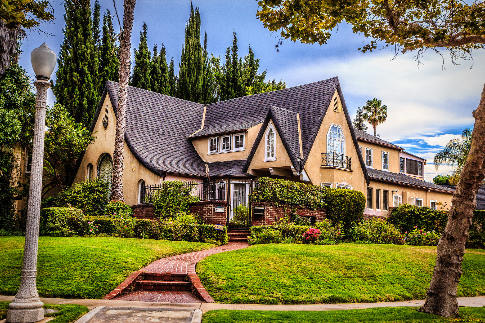 города, -, здания, , дома, фонарь, дорожка, лужайка, особняк