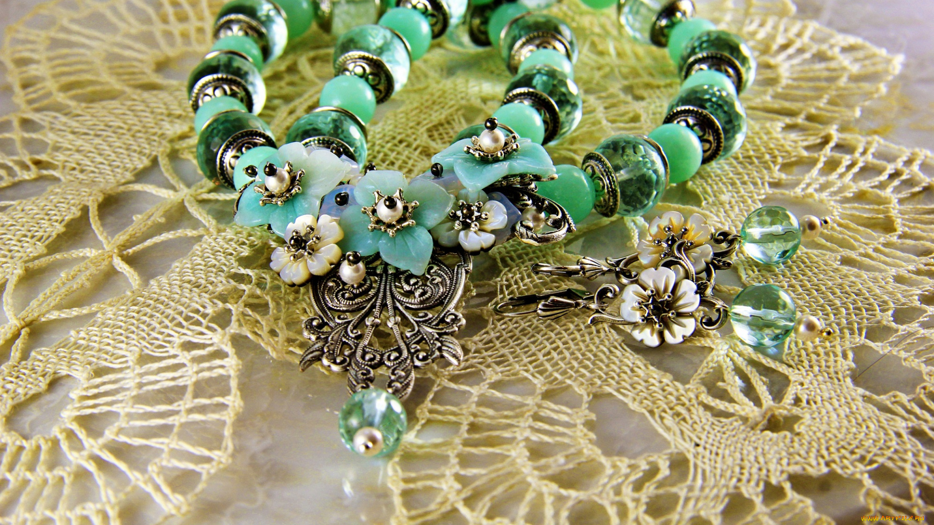 разное, украшения, , аксессуары, , веера, украшение, фон, бусы, серьги, ожерелье, бижутерия