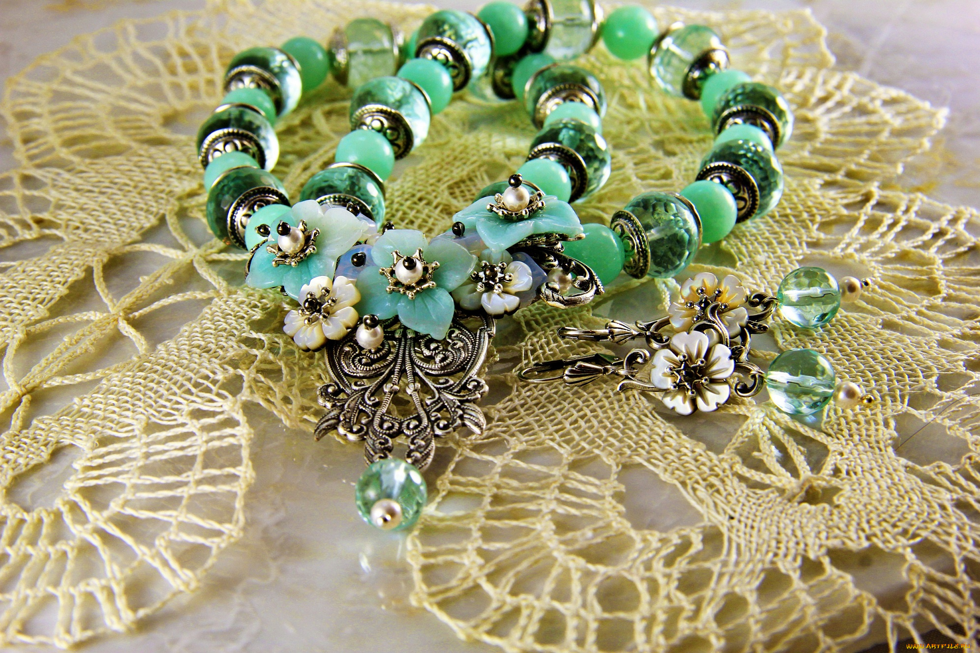 разное, украшения, , аксессуары, , веера, украшение, фон, бусы, серьги, ожерелье, бижутерия