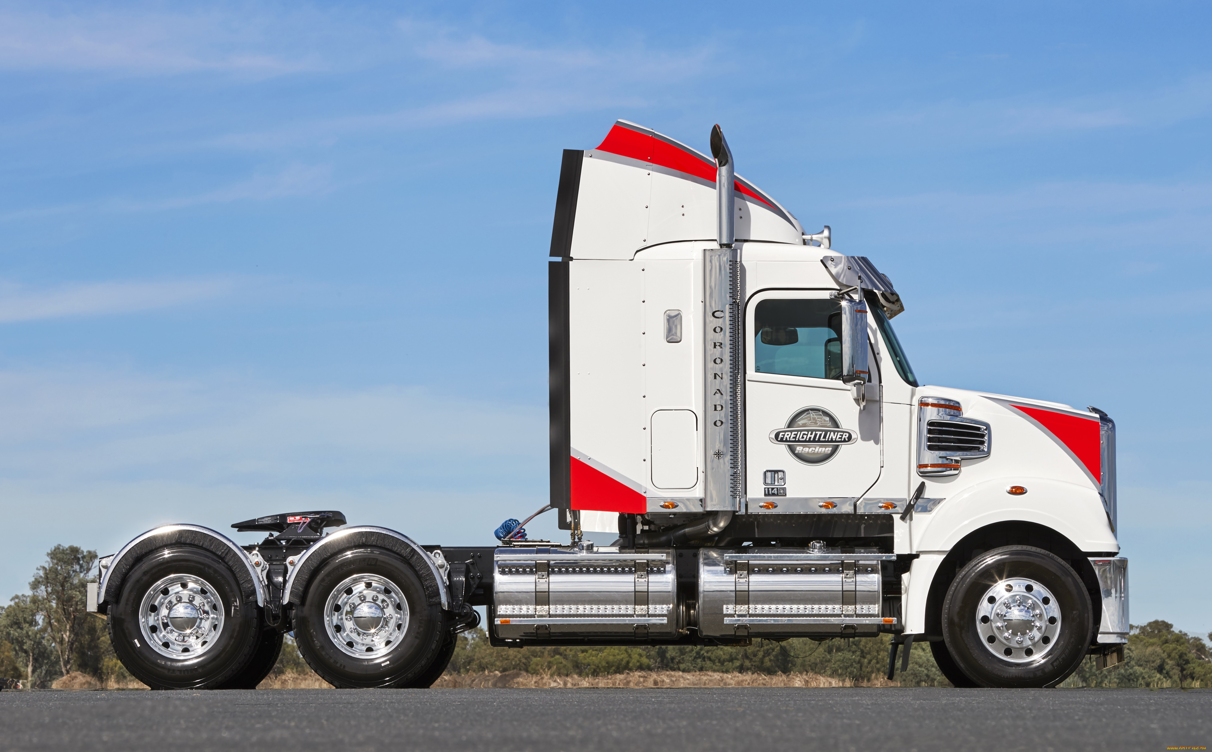 автомобили, freightliner