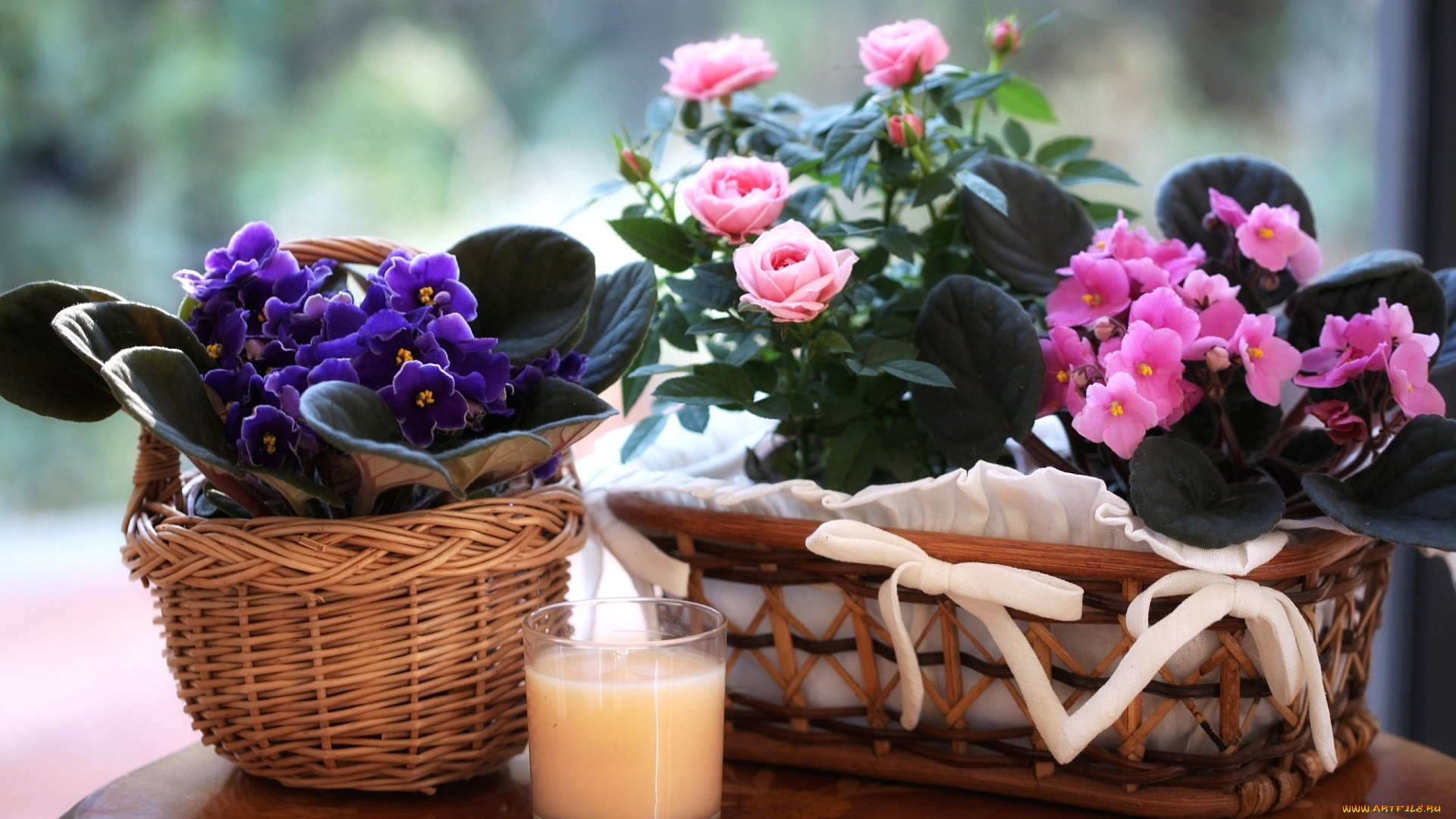 цветы, разные, вместе, розы, фиалки, свеча, корзинки