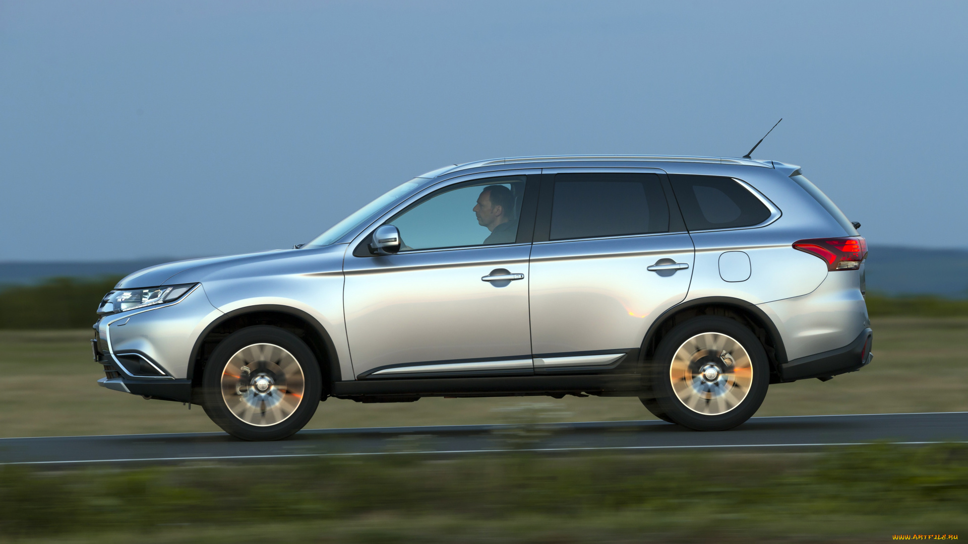 автомобили, mitsubishi