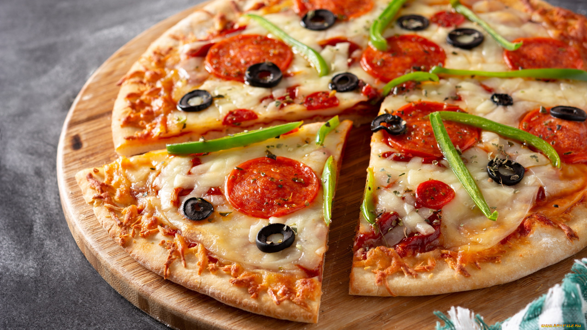 еда, пицца, салями, маслины, сыр