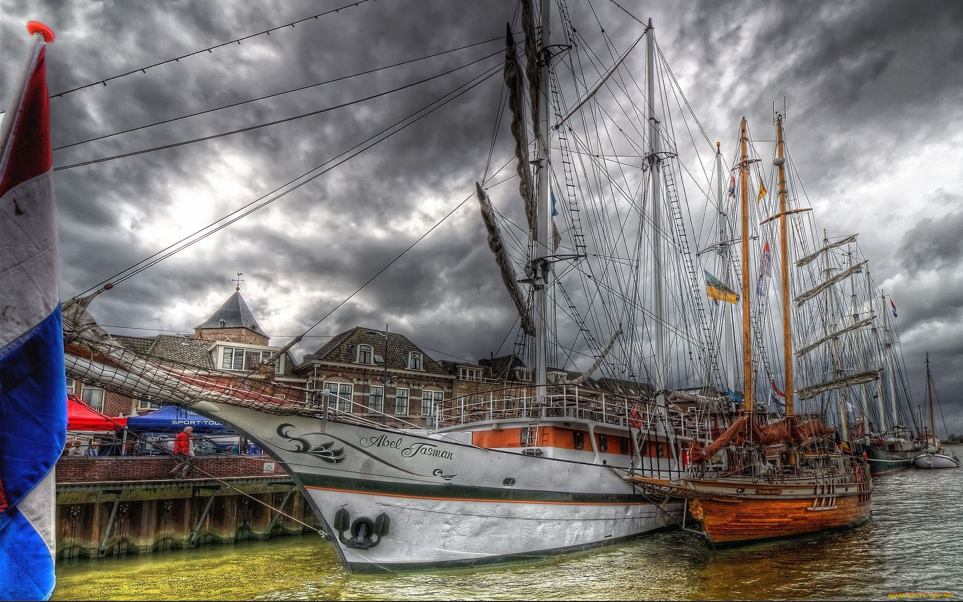 корабли, парусники