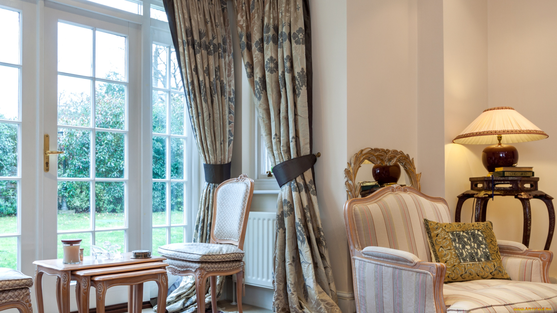 интерьер, гостиная, окно