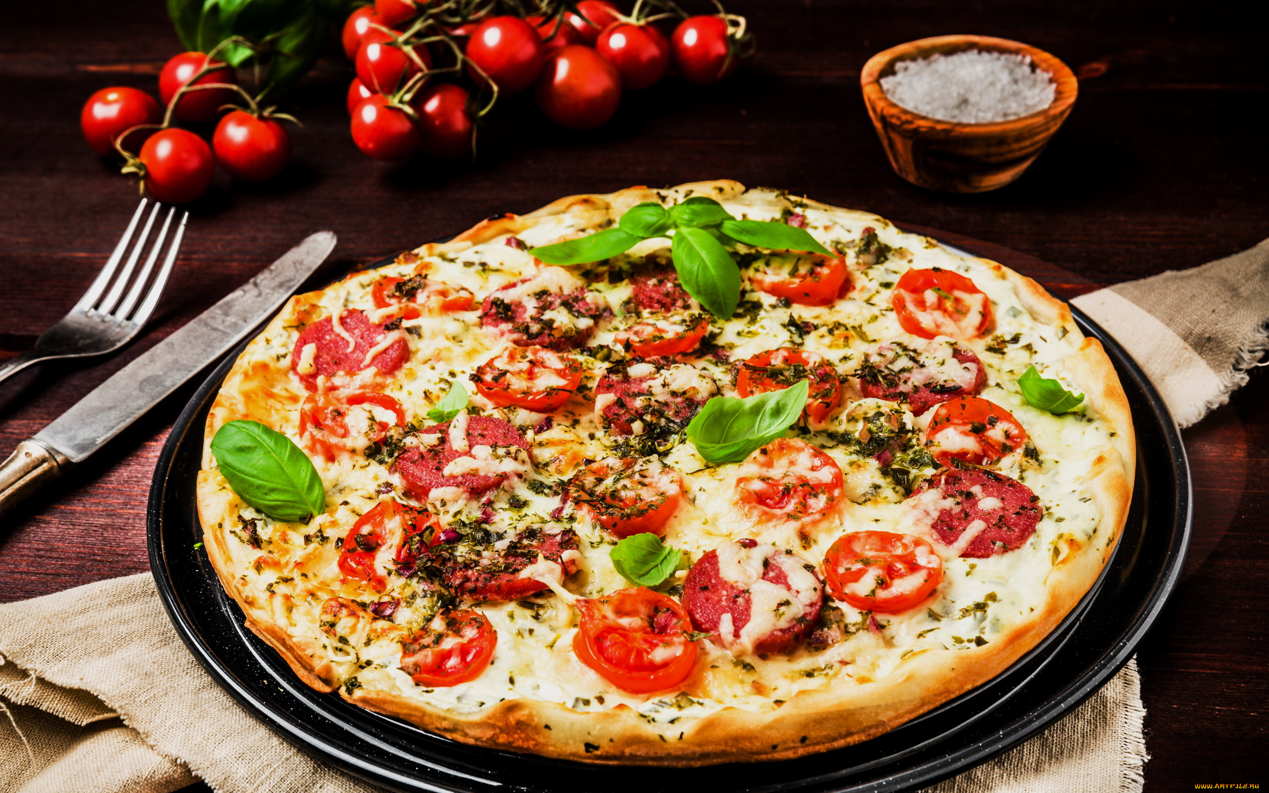 еда, пицца, базилик, колбаса
