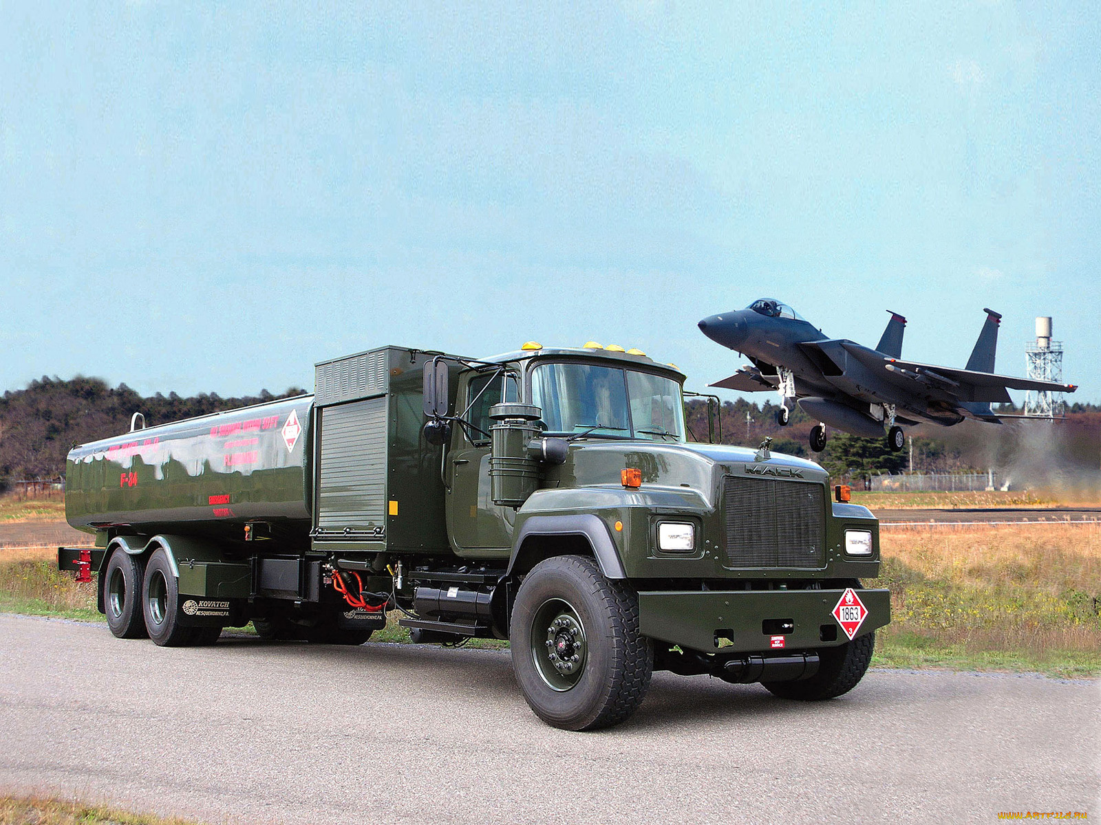 автомобили, грузовики