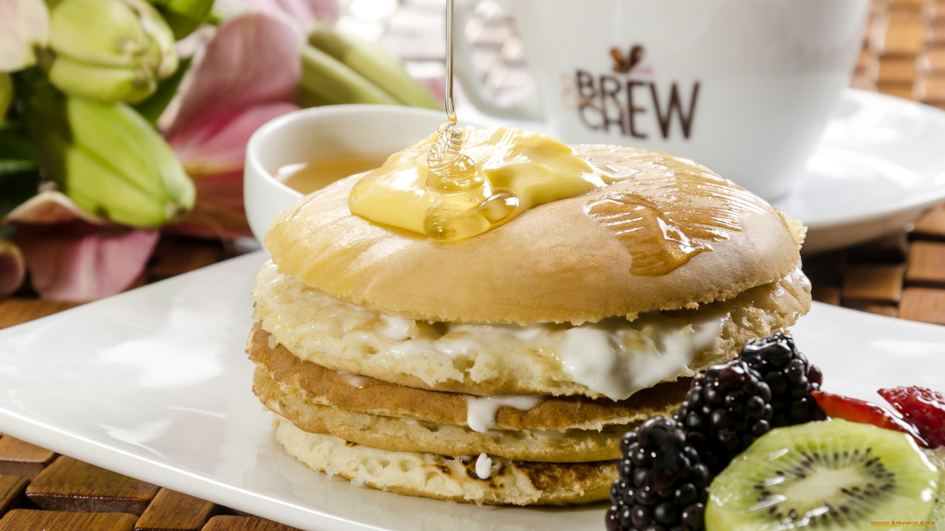 еда, мороженое, , десерты, ягоды, мед, булочка