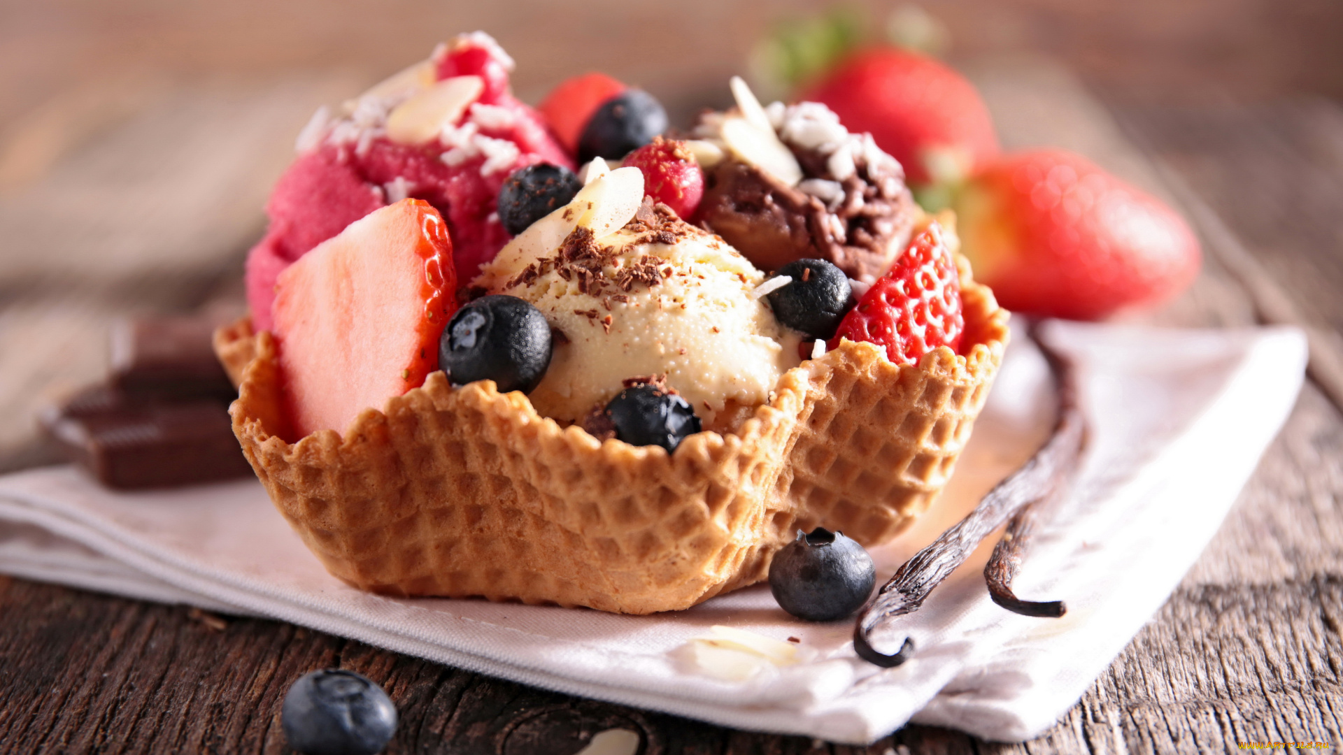 еда, мороженое, , десерты, клубника, черника, десерт