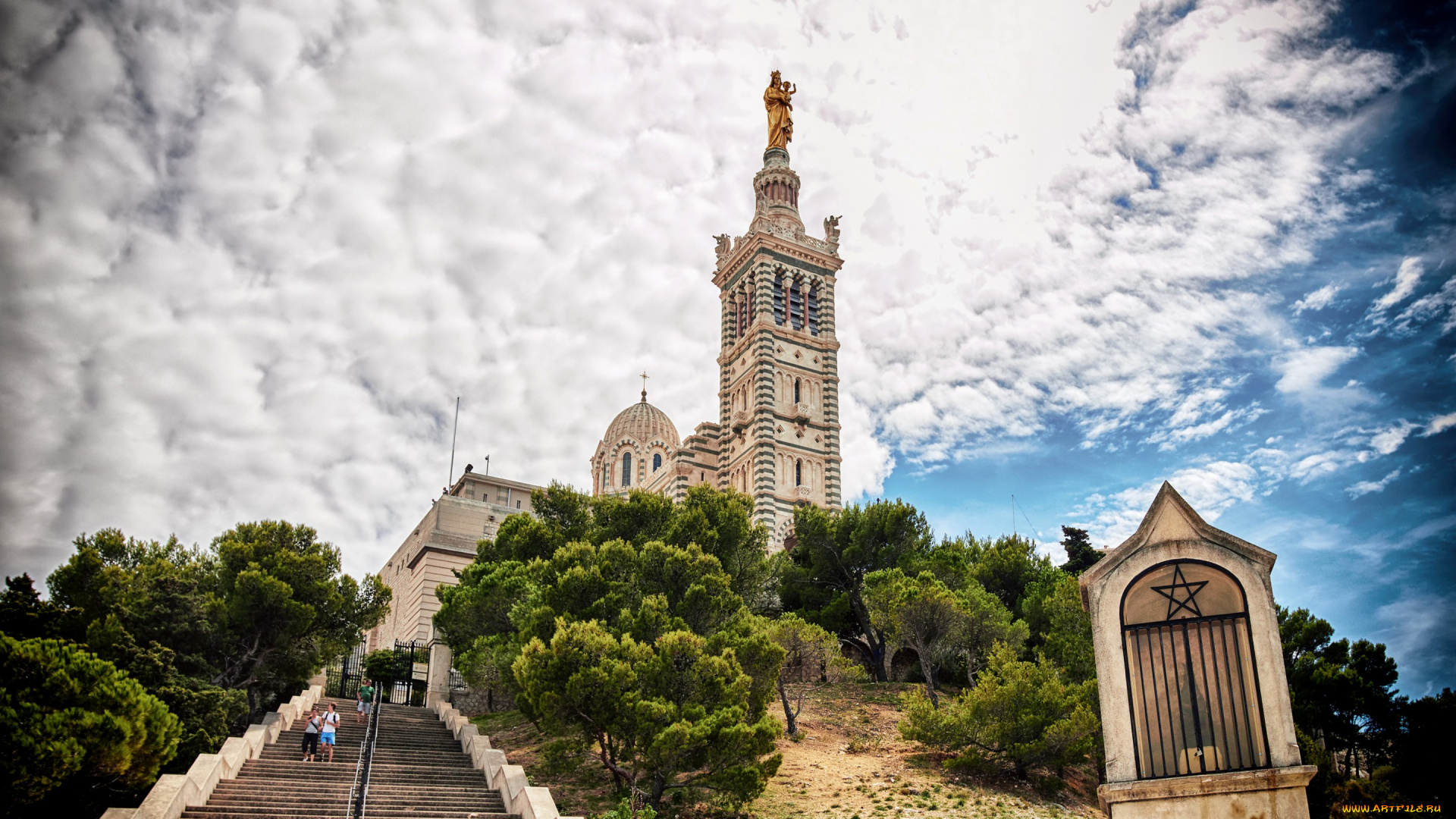 города, -, католические, соборы, , костелы, , аббатства, башня, marseille, ступеньки, франция, облака, cathedral, notre, dame, de, la, garde, лестница, небо, собор, холм, деревья, подъем