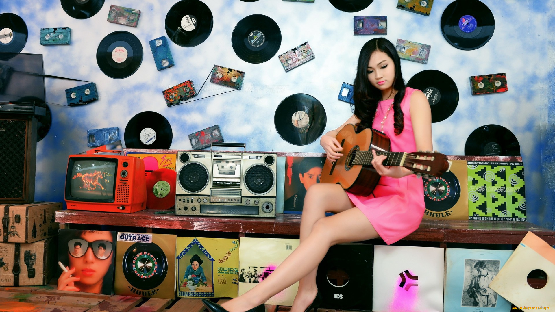 музыка, -другое, магнитофон, телевизор, пластинка, гитара, девушка