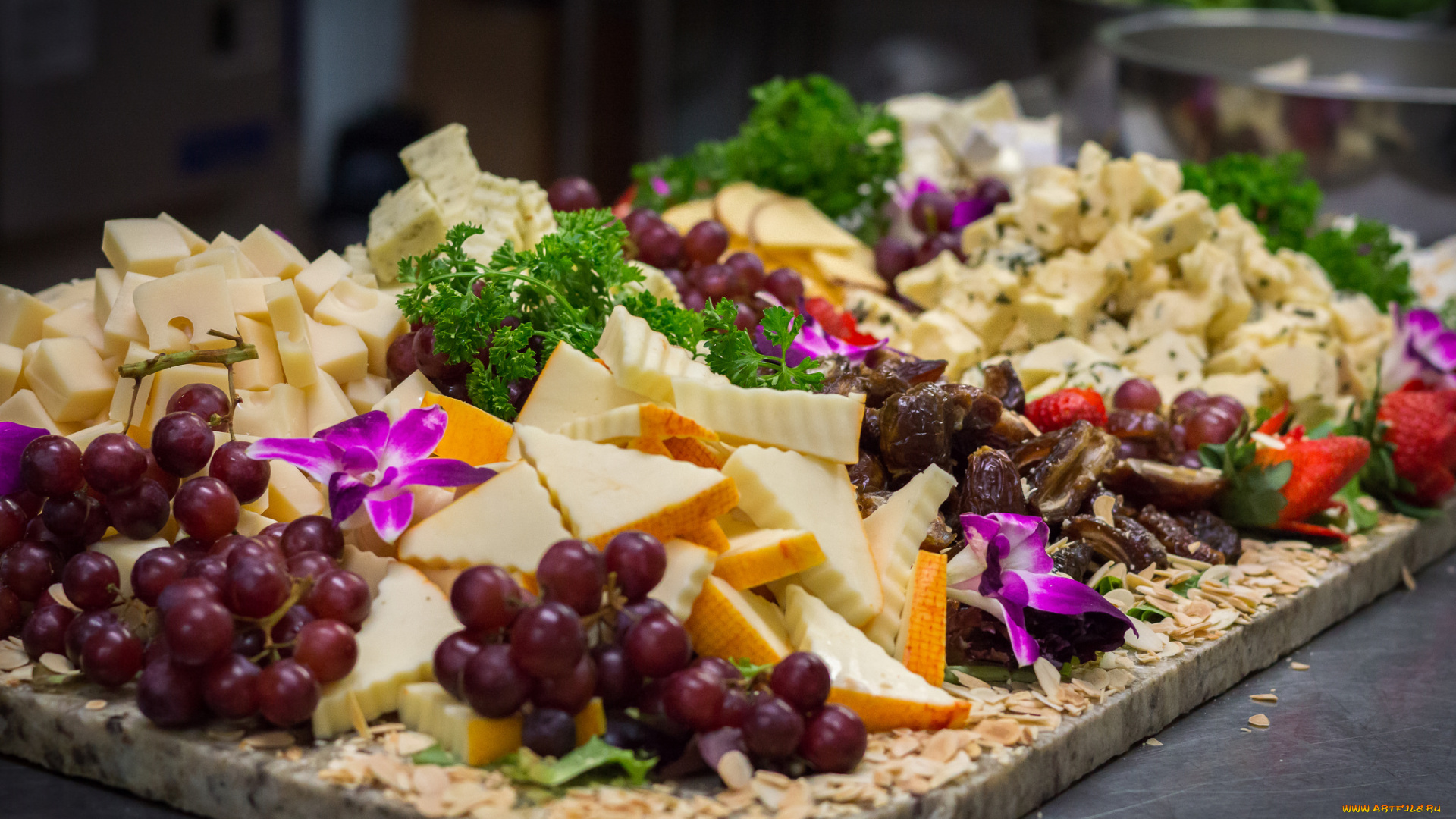 еда, разное, зелень, сыр, ягоды, фрукты, нарезка