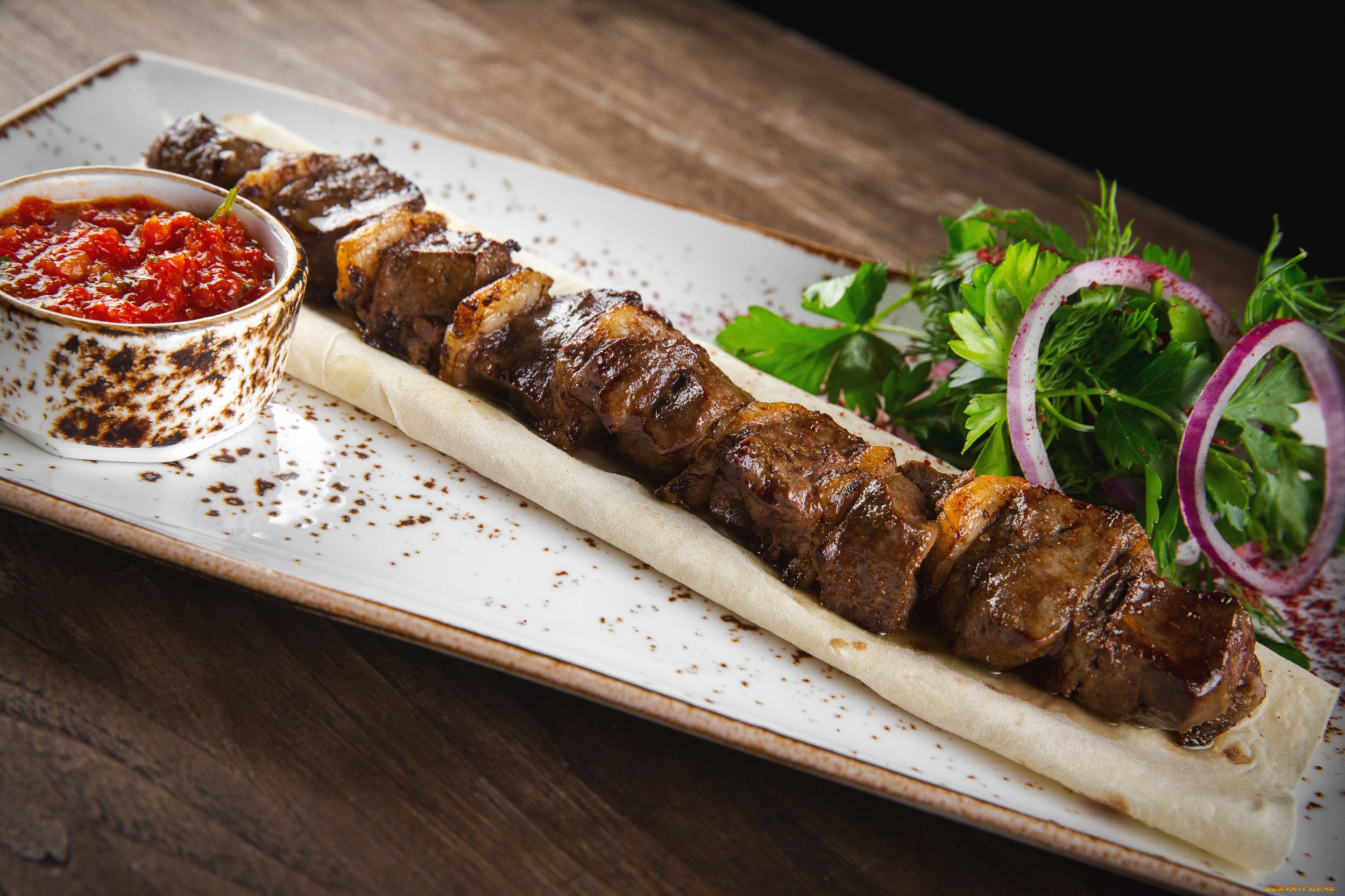 еда, шашлык, , барбекю, соус, зелень, жареное, кусочки, мясо