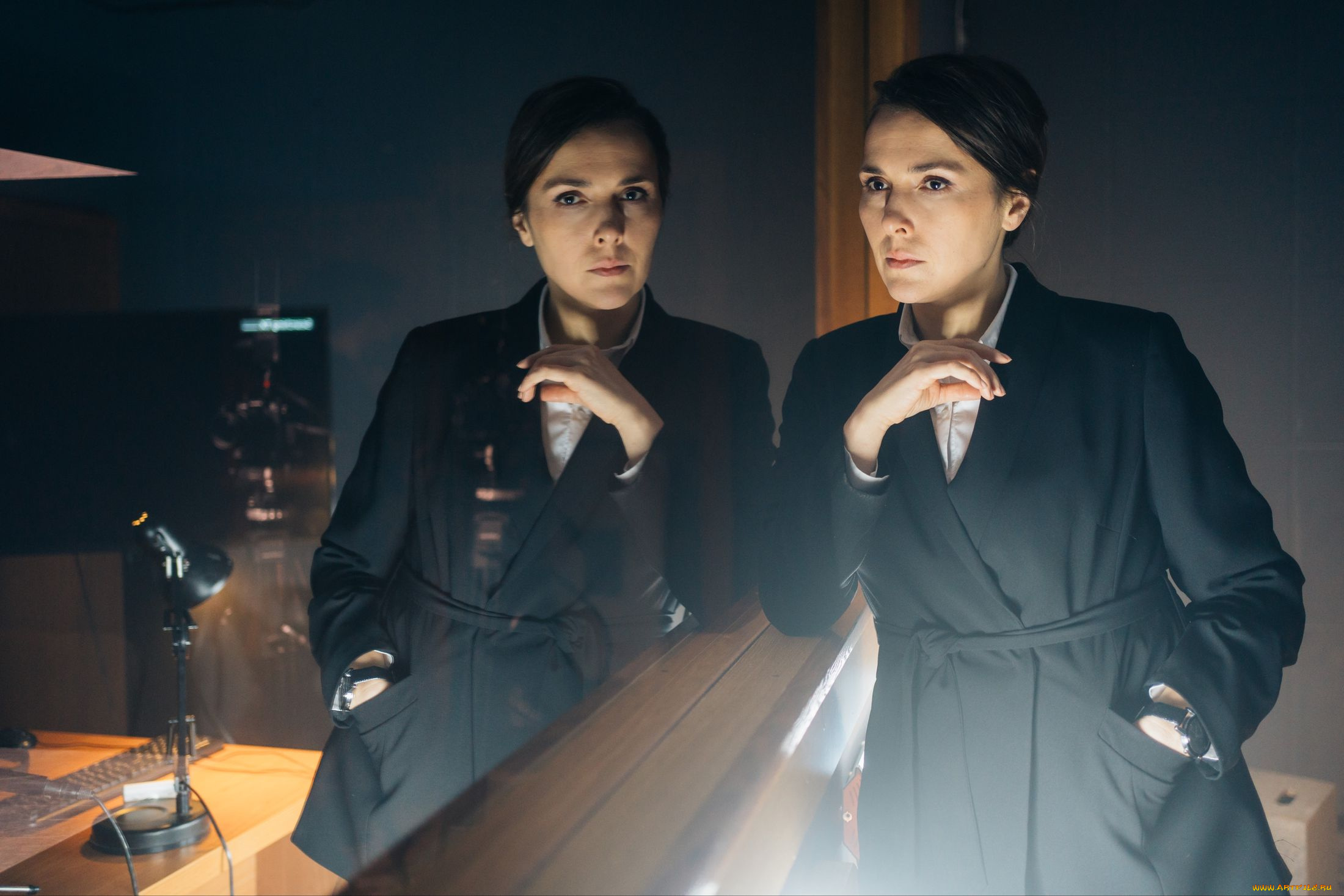 кино, фильмы, медиатор, , сериал, женщина, зеркало, отражение