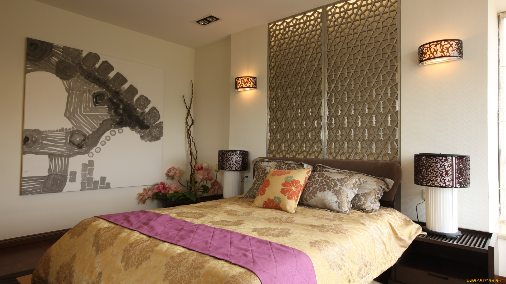 интерьер, спальня, подушки, картина, светильники, кровать