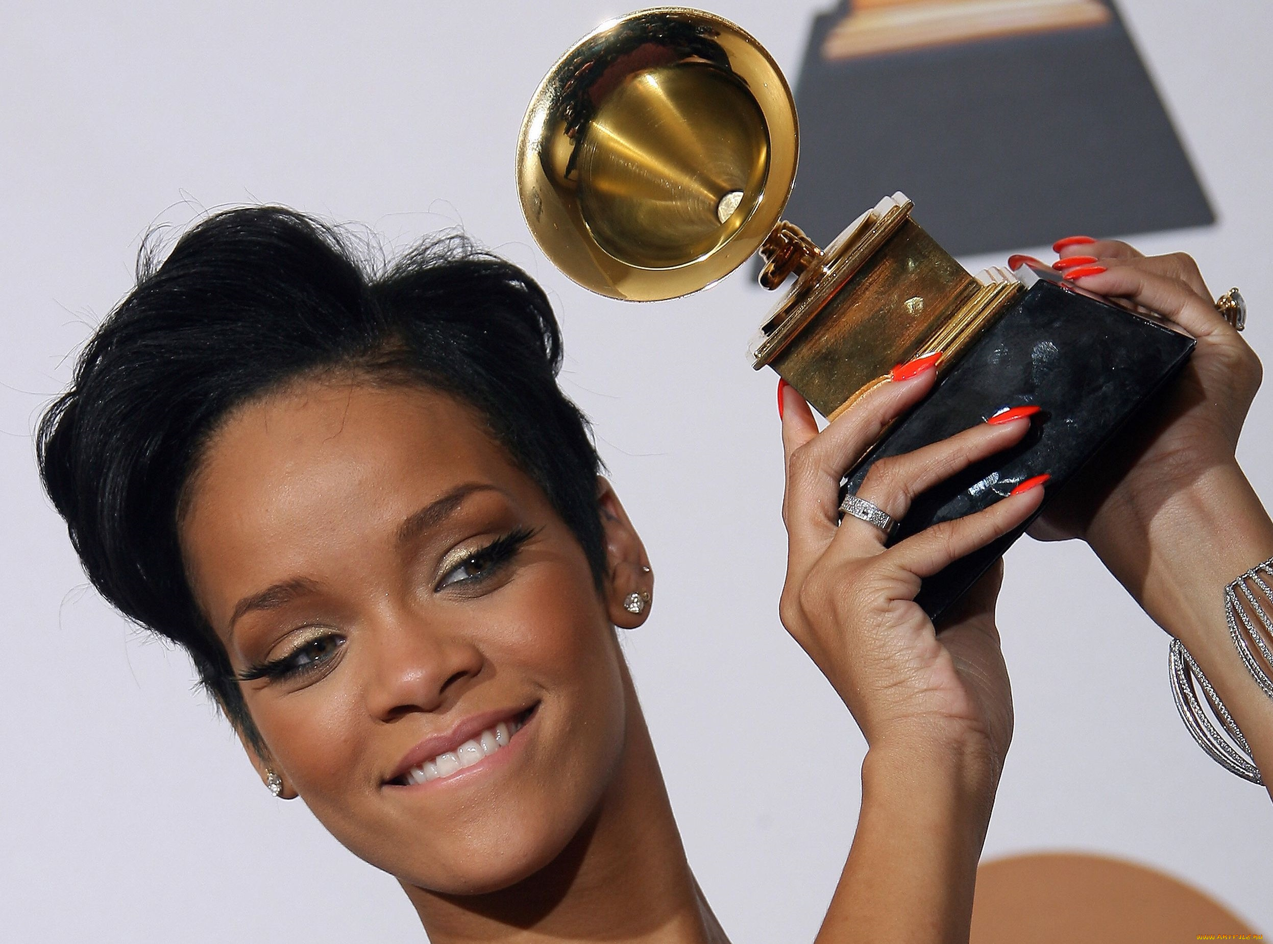 rihanna, музыка, певица, актриса, филантроп, сша, продюсер, автор, песен