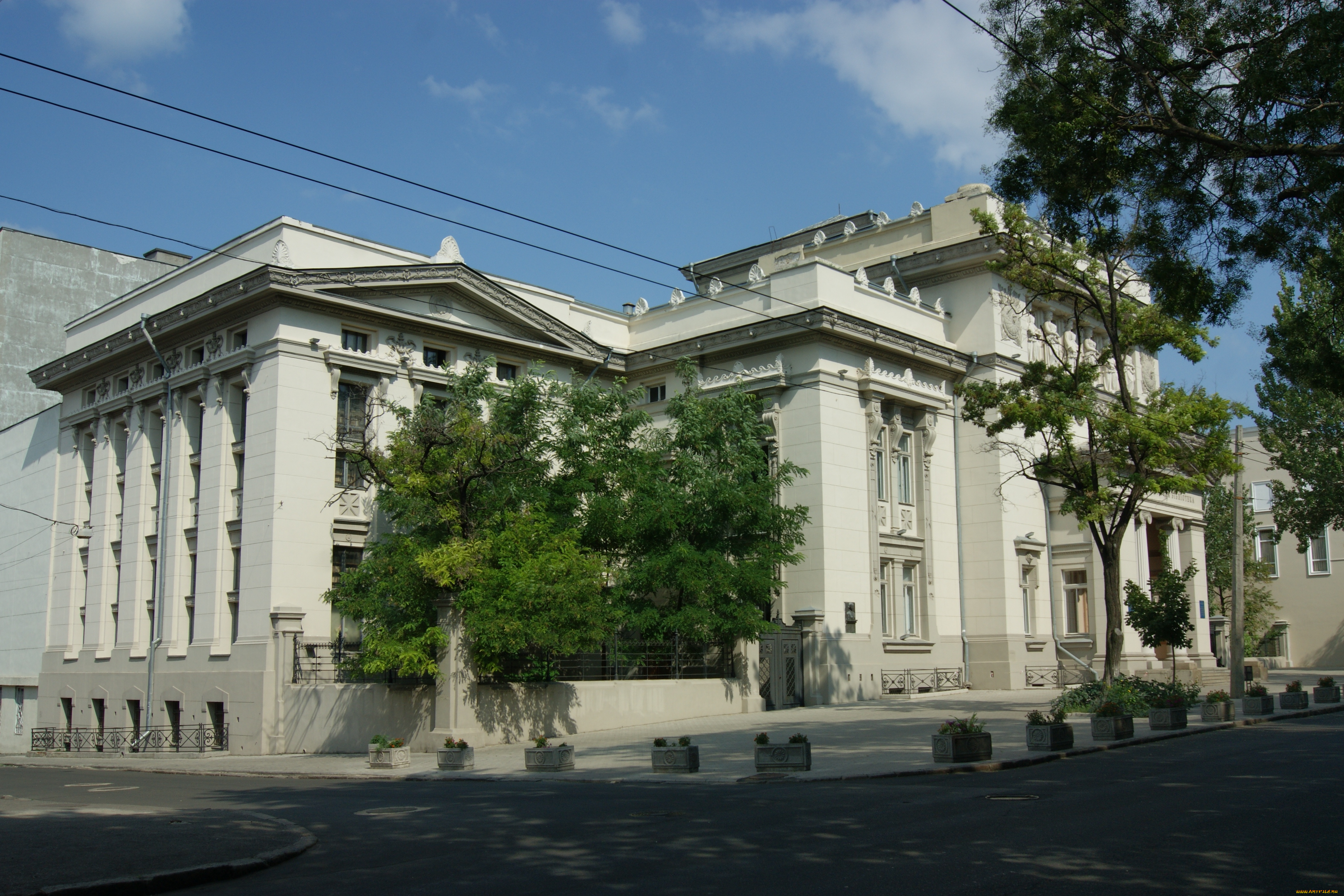 одесса, научная, библиотека, города, здания, дома, улица, небо, деревья