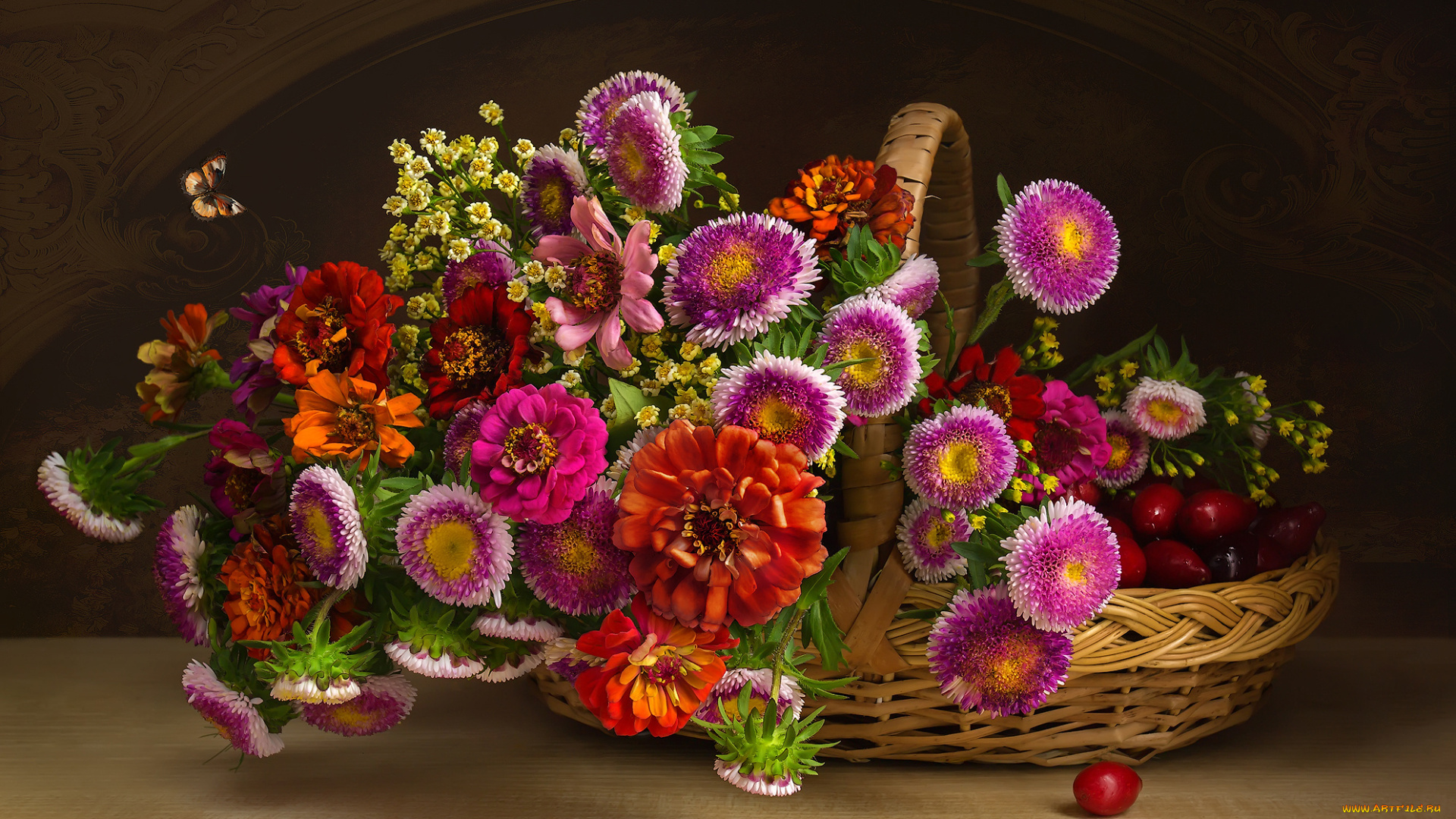 цветы, букеты, , композиции, бабочка, астры, циннии, шиповник, плоды, корзина