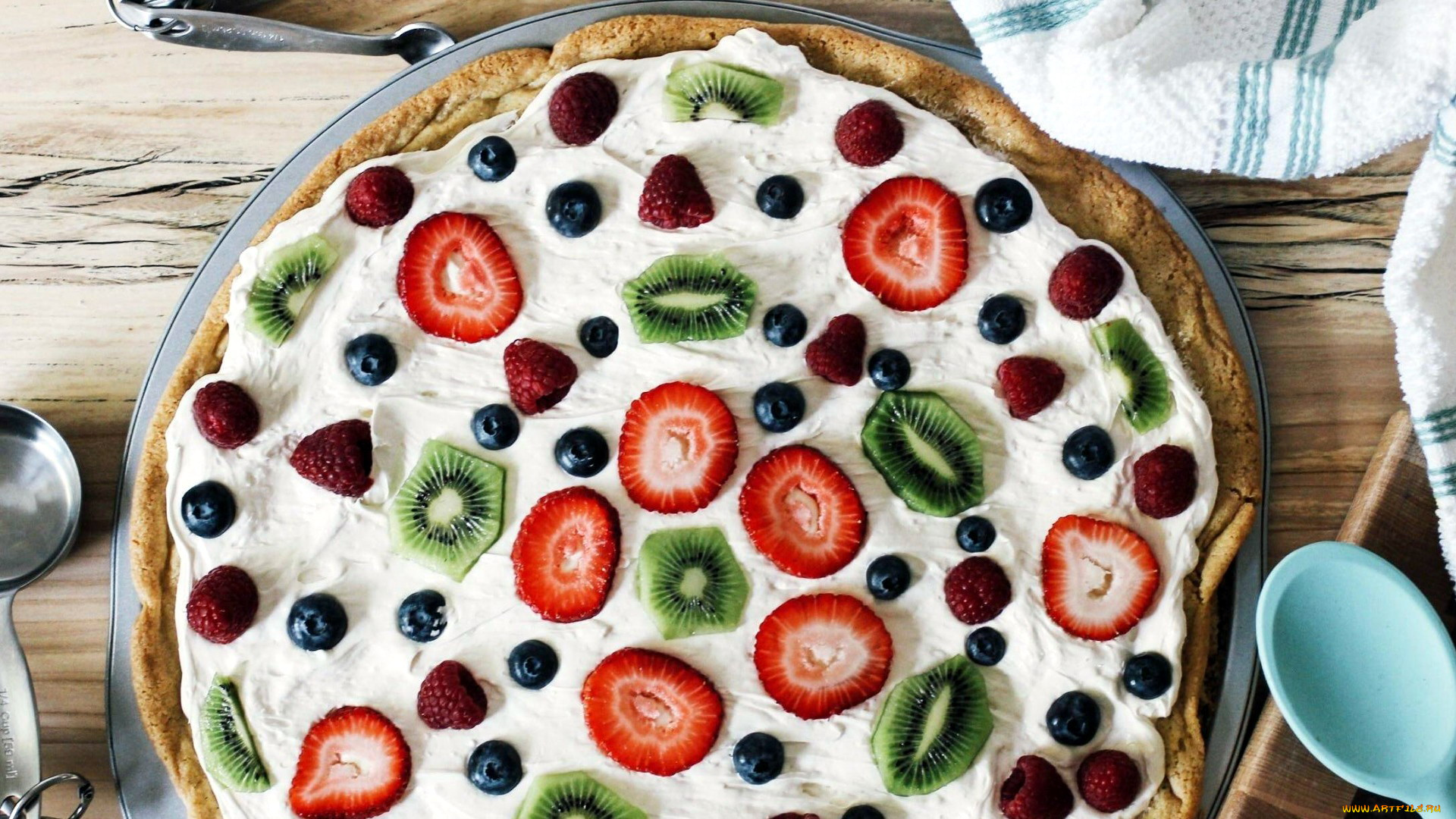 еда, пироги, клубника, черника, киви, малина, пирог