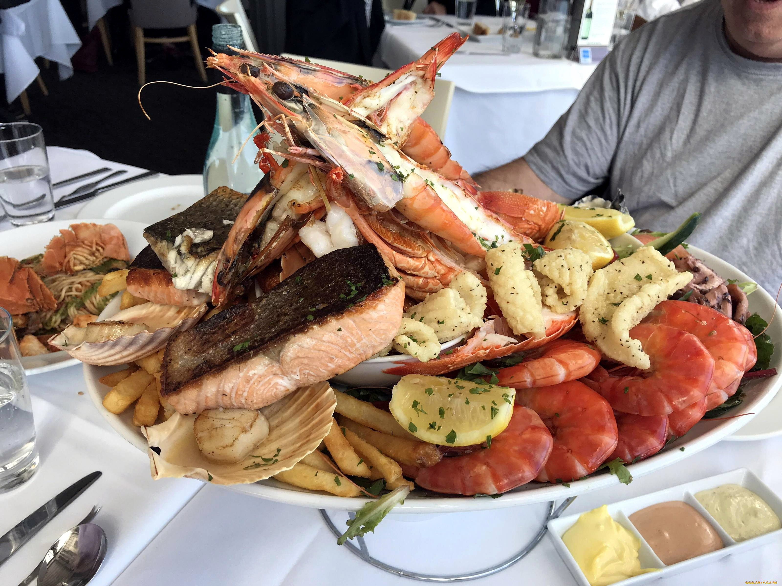 еда, рыбные, блюда, , с, морепродуктами, блюдо, форель, устрицы, креветки