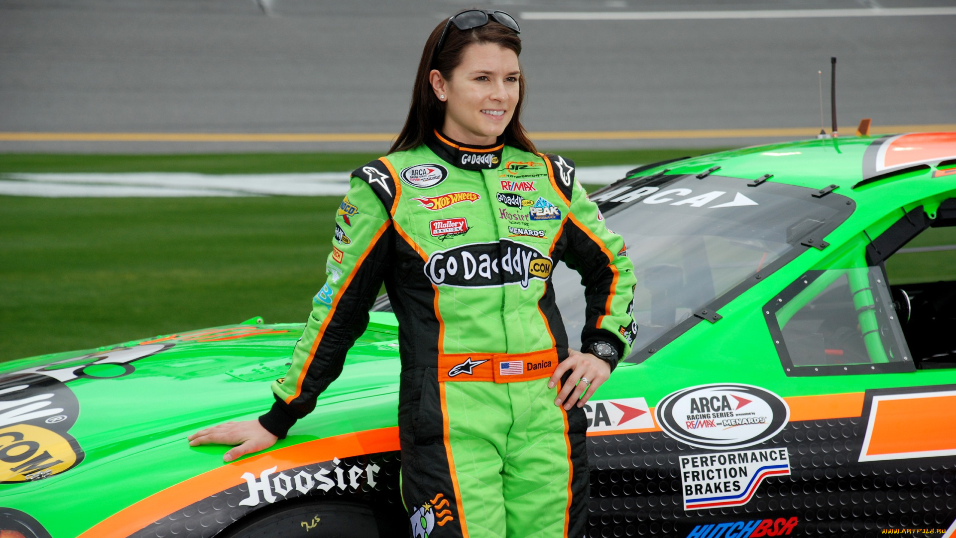 спорт, автоспорт, девушка, костюм, очки, машина