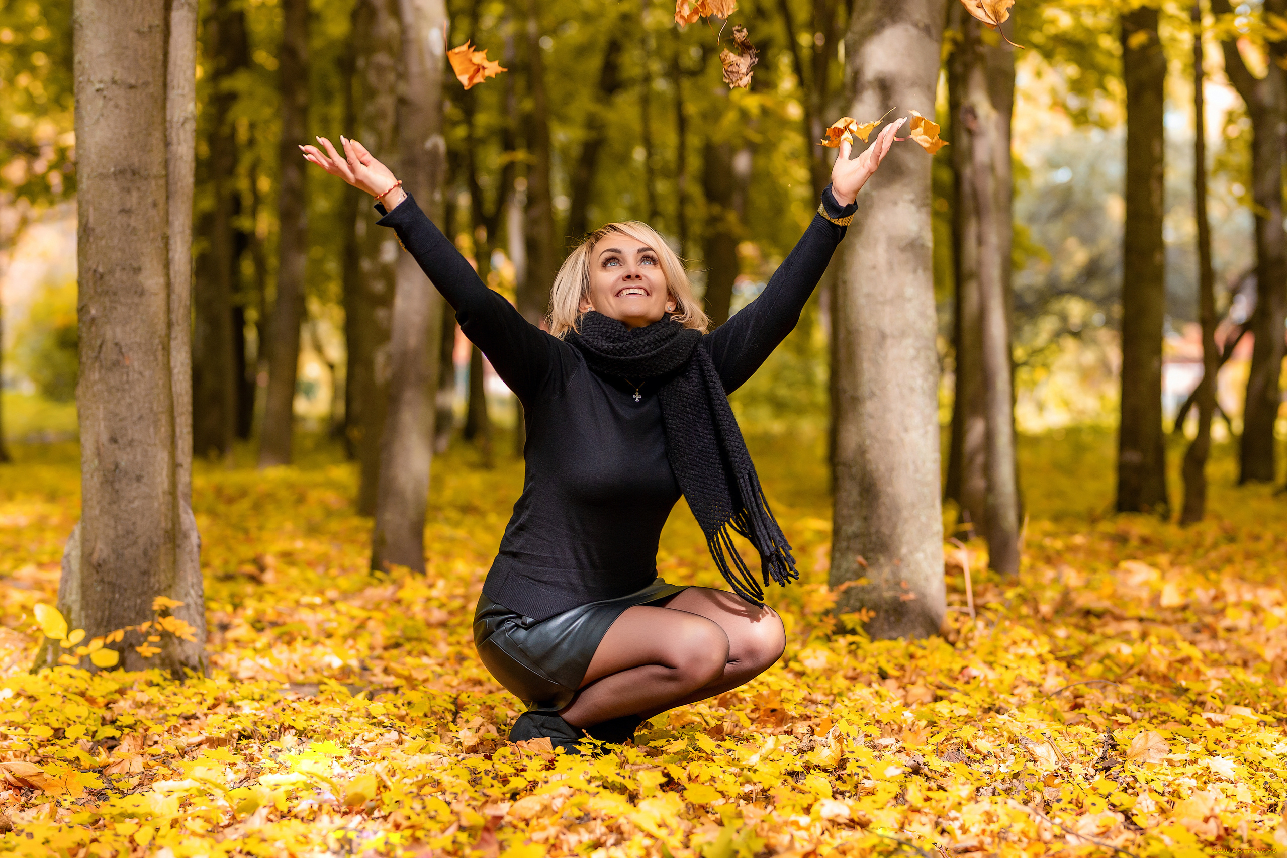 сексуальная, девушка, девушки, -, блондинки, , светловолосые, девушка, женщина, блондинка, светловолосая, сексуальная, модель, звезда, позирует, разная, обувь, верхняя, стильная, одежда, нижнее, эротическое, бельё, трусы, лифчик, колготки, чулки, аксессуары, макияж, и, множество, элементов, на, фотографии