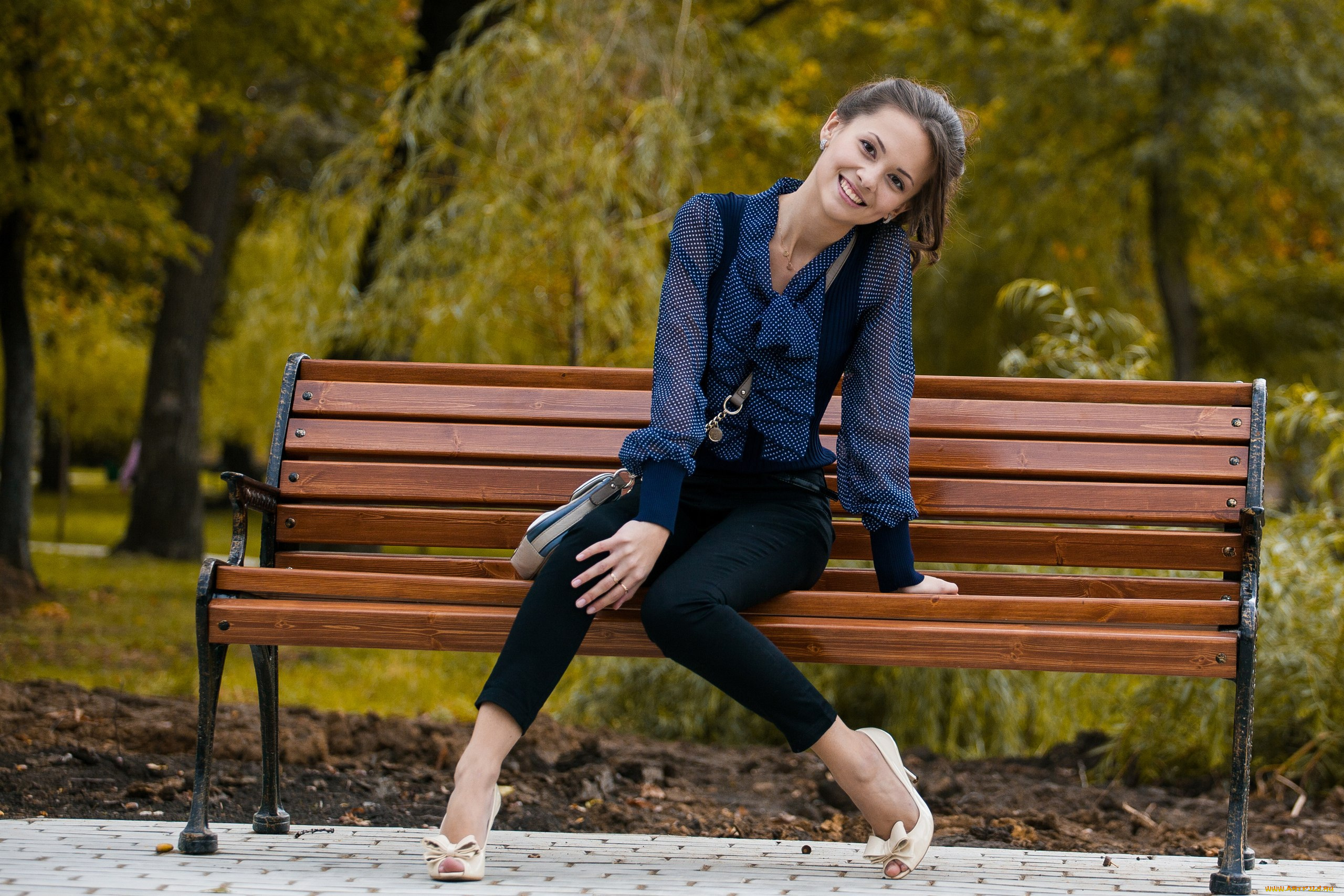 сексуальная, девушка, девушки, -, брюнетки, , шатенки, девушка, женщина, брюнетка, темноволосая, сексуальная, модель, звезда, позирует, разная, обувь, верхняя, стильная, одежда, нижнее, эротическое, бельё, трусы, лифчик, колготки, чулки, аксессуары, макияж, и, множество, элементов, на, фотографии