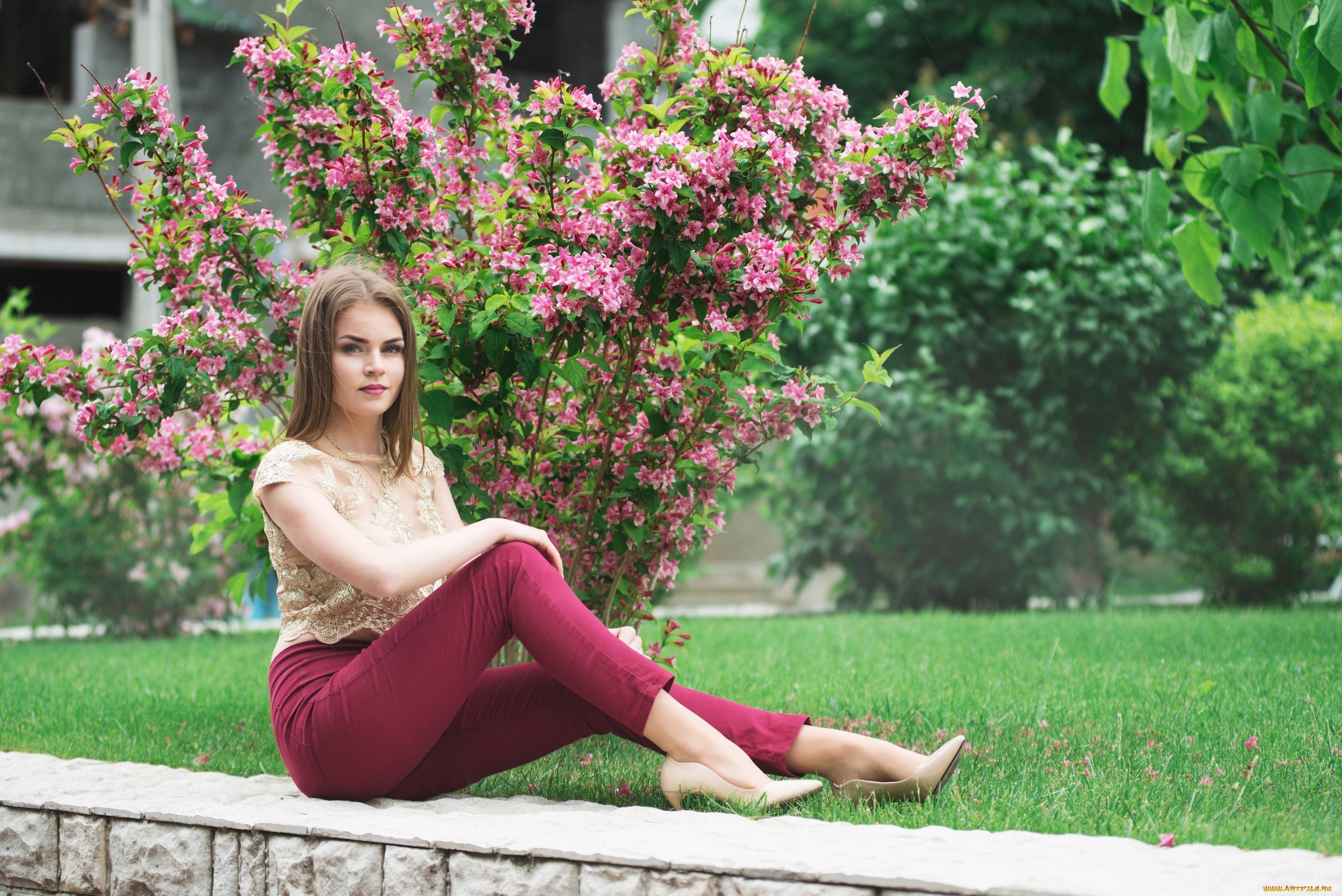 сексуальная, девушка, девушки, -, брюнетки, , шатенки, девушка, женщина, шатенка, темноволосая, сексуальная, модель, звезда, позирует, разная, обувь, верхняя, стильная, одежда, нижнее, эротическое, бельё, трусы, лифчик, колготки, чулки, аксессуары, макияж, и, множество, элементов, на, фотографии